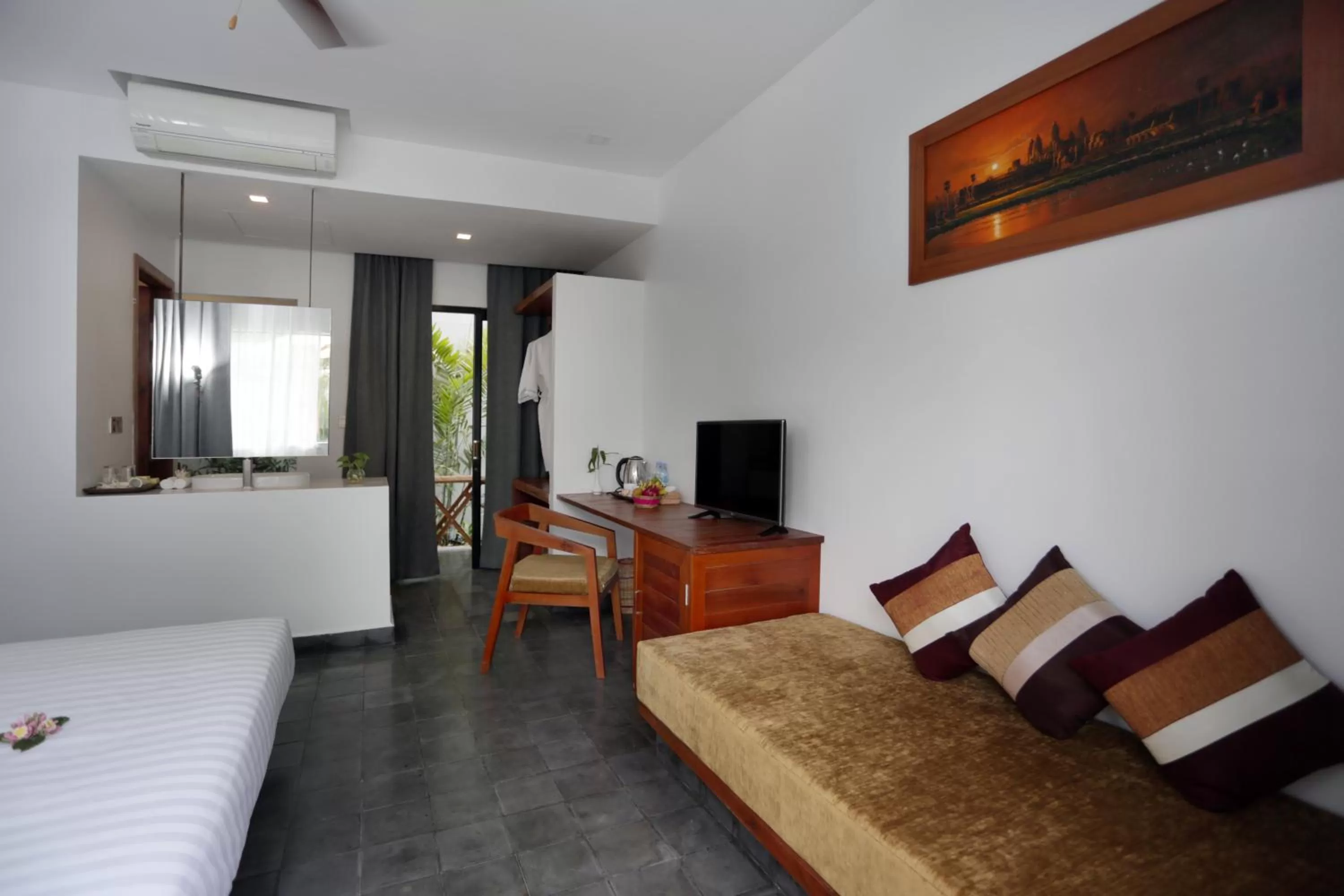 TV and multimedia, Bed in Sam So Boutique Villa