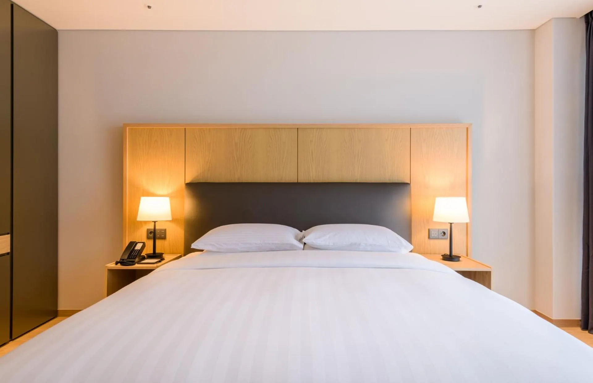 Bed in The Grand Sumorum