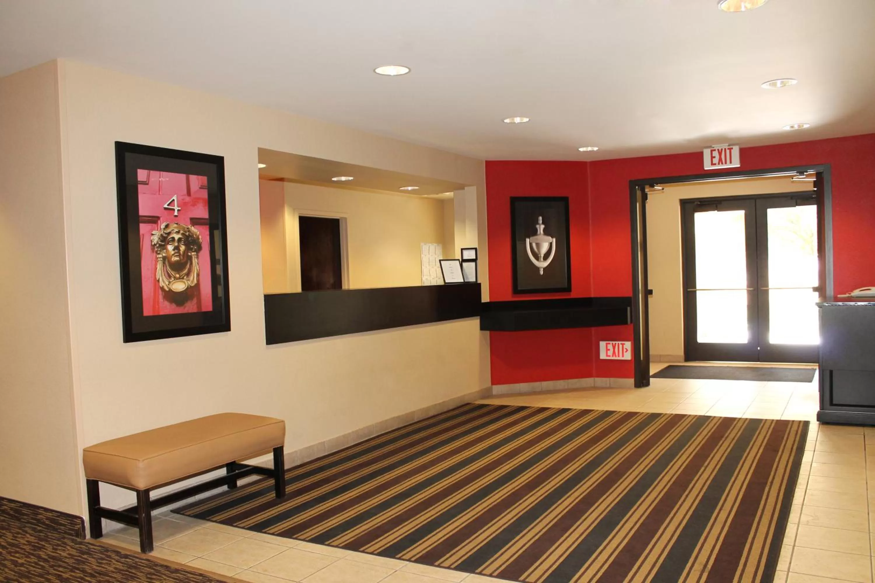 Lobby or reception, Bed in Extended Stay America Suites - Palm Springs - Airport