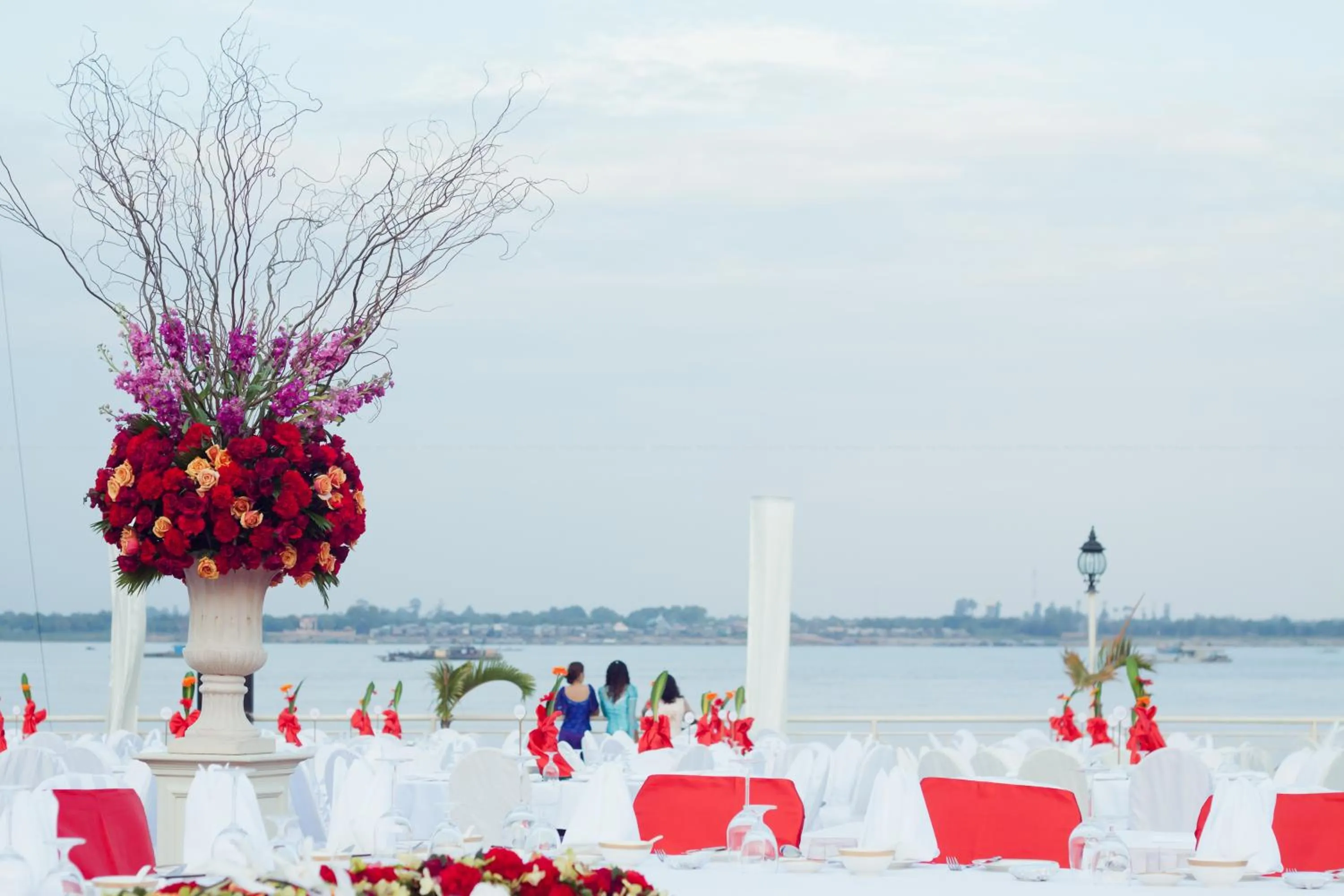 Restaurant/places to eat in Hotel Cambodiana