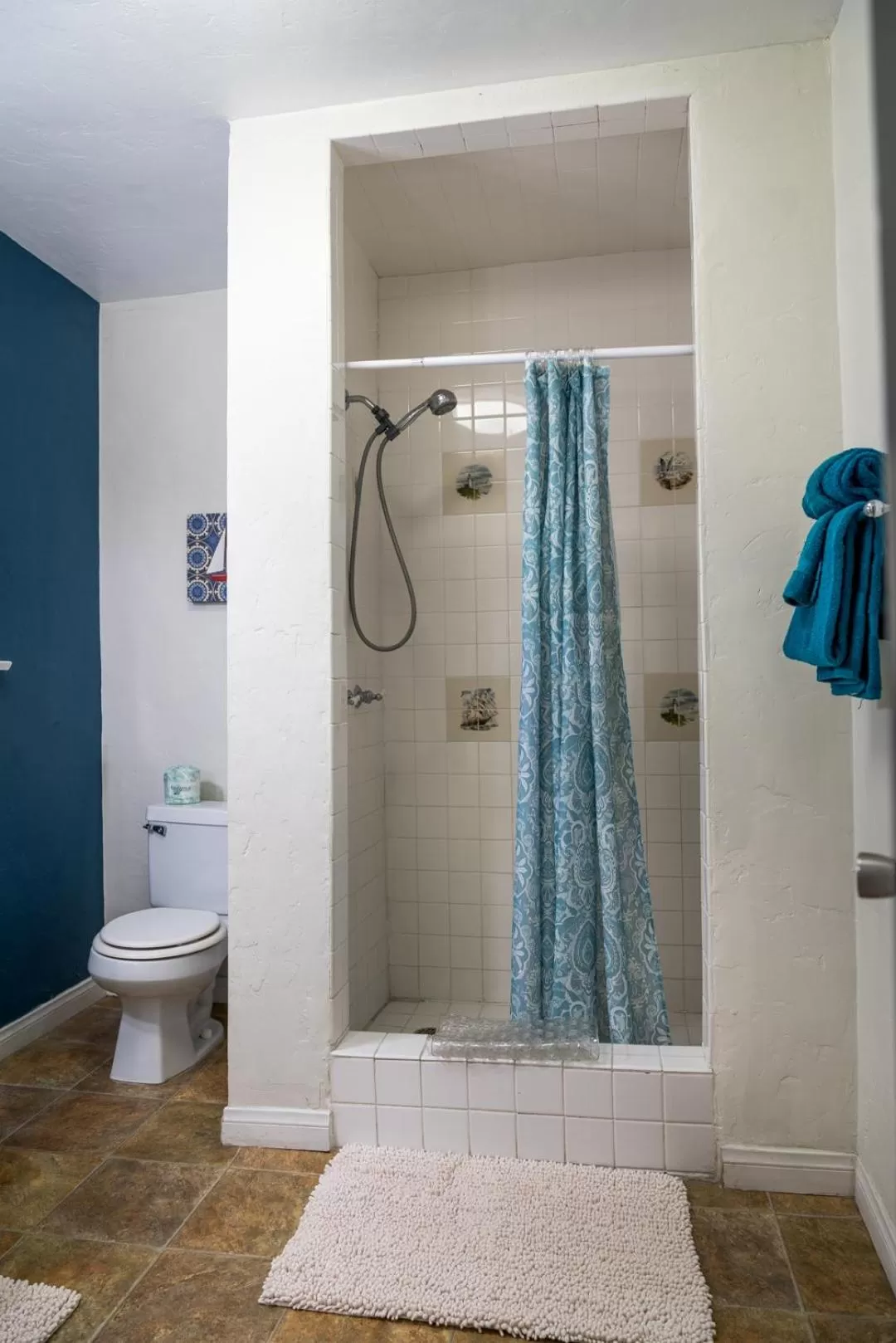 Bathroom in The Patriots Boutique Motel