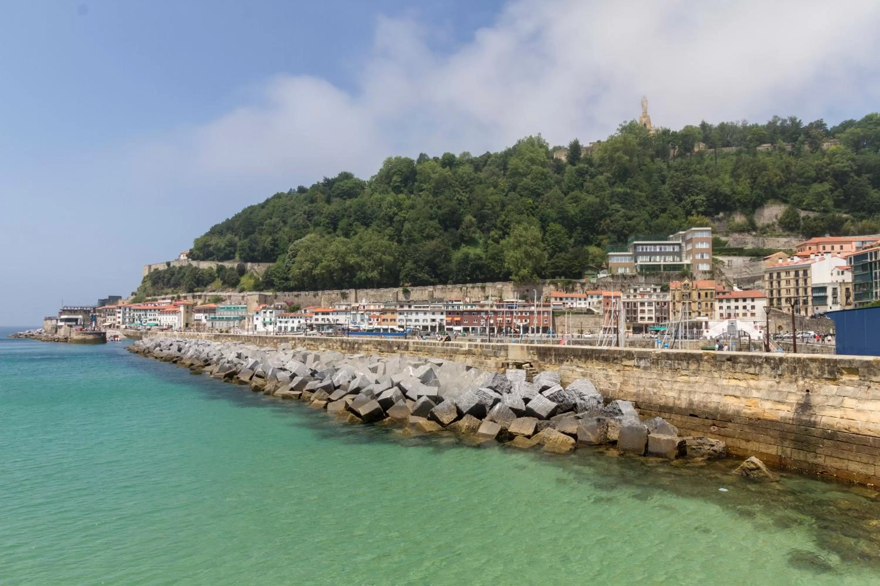 Nearby landmark in Hotel SANSEbay