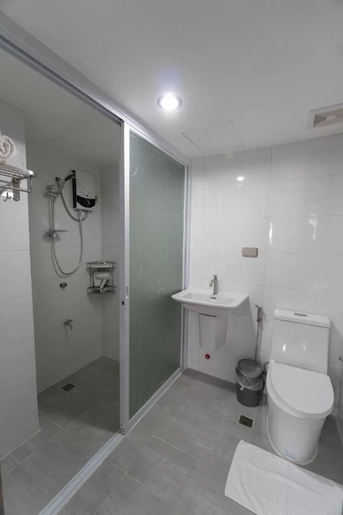 One Averee Bay Hotel