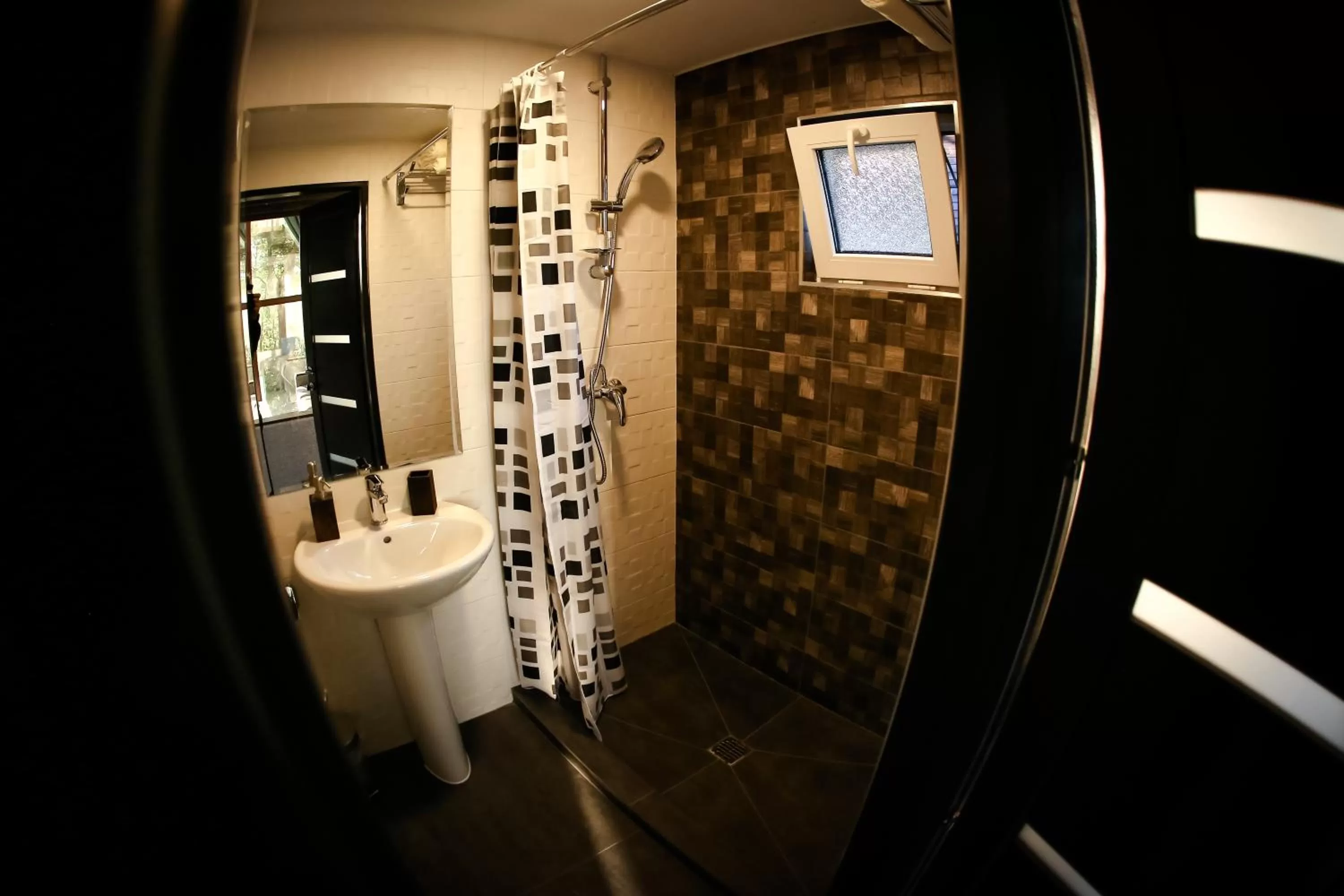 Bathroom in Tree House Relax Park