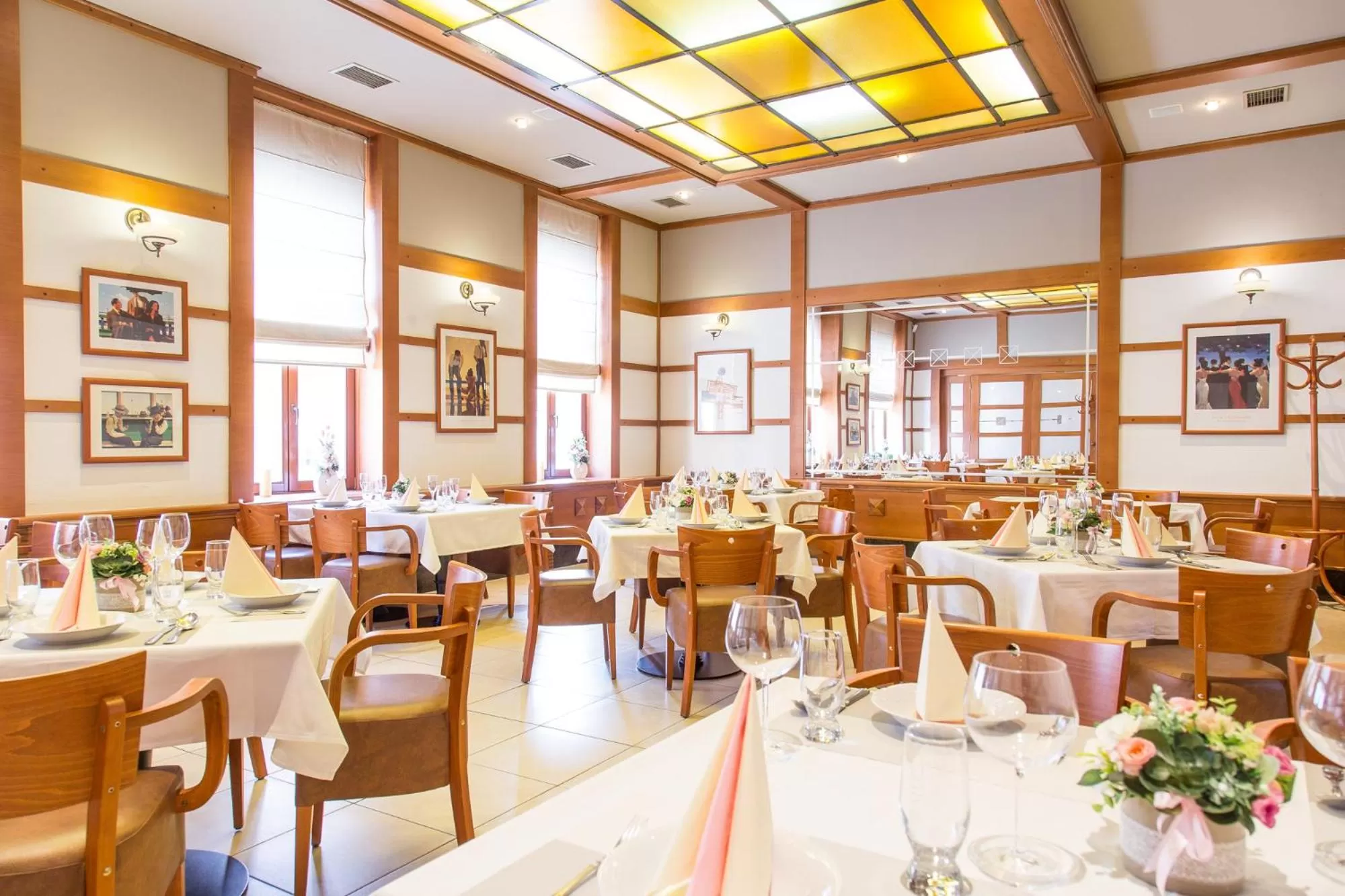 Restaurant/places to eat in Hotel Pod Věží