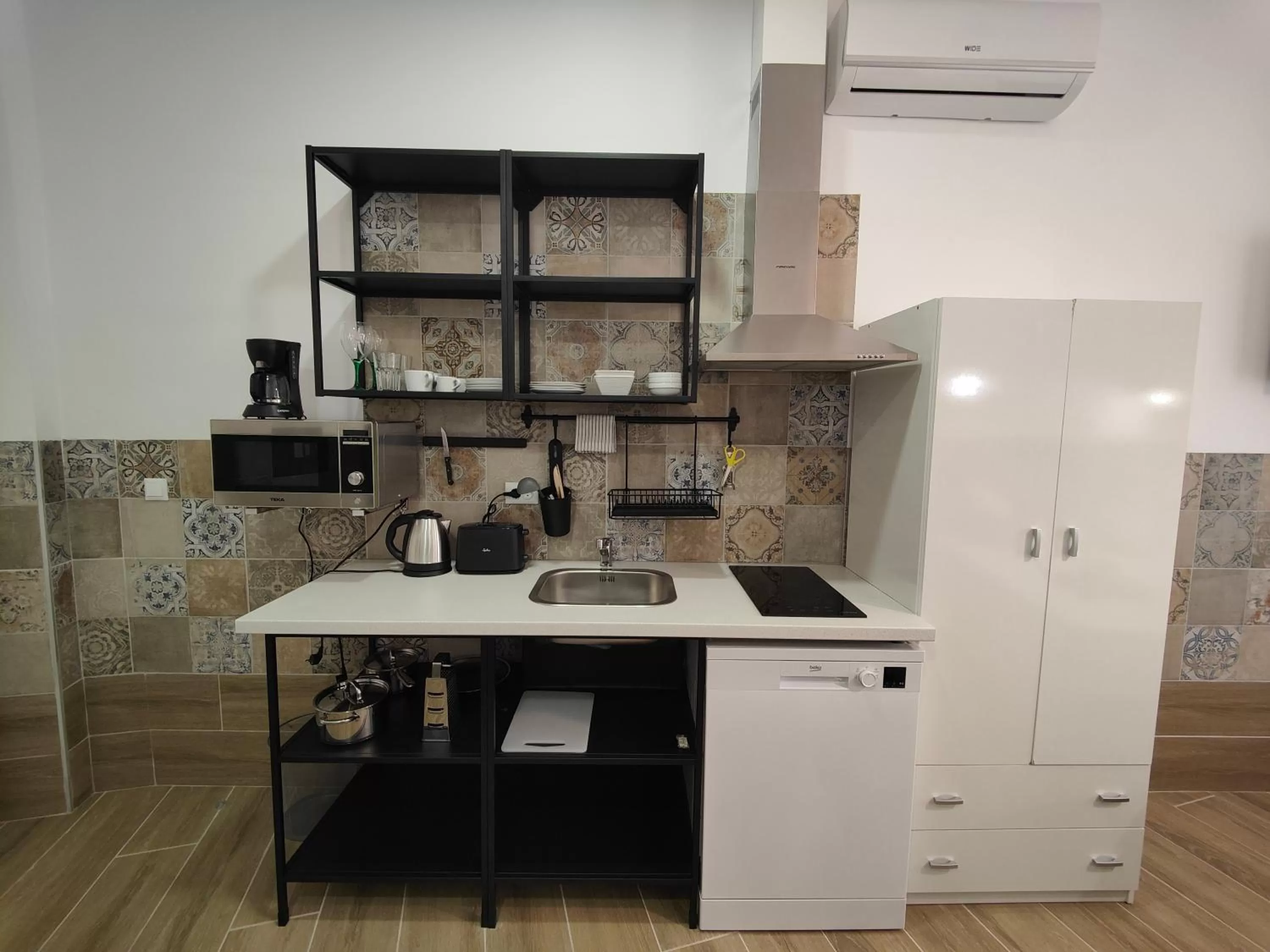 Kitchen or kitchenette in Hotel Apartamentos Pueblo Mar