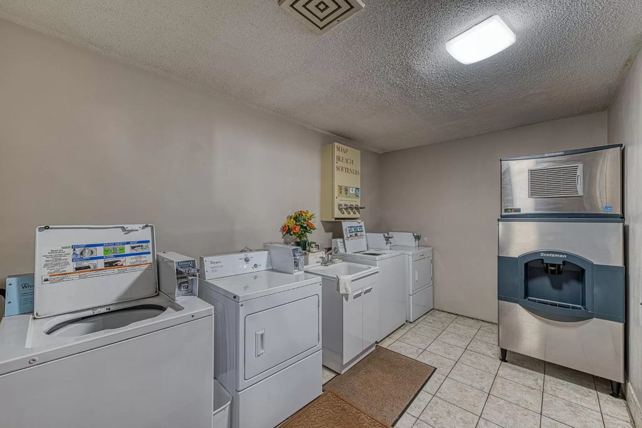 laundry in American Inn & suites