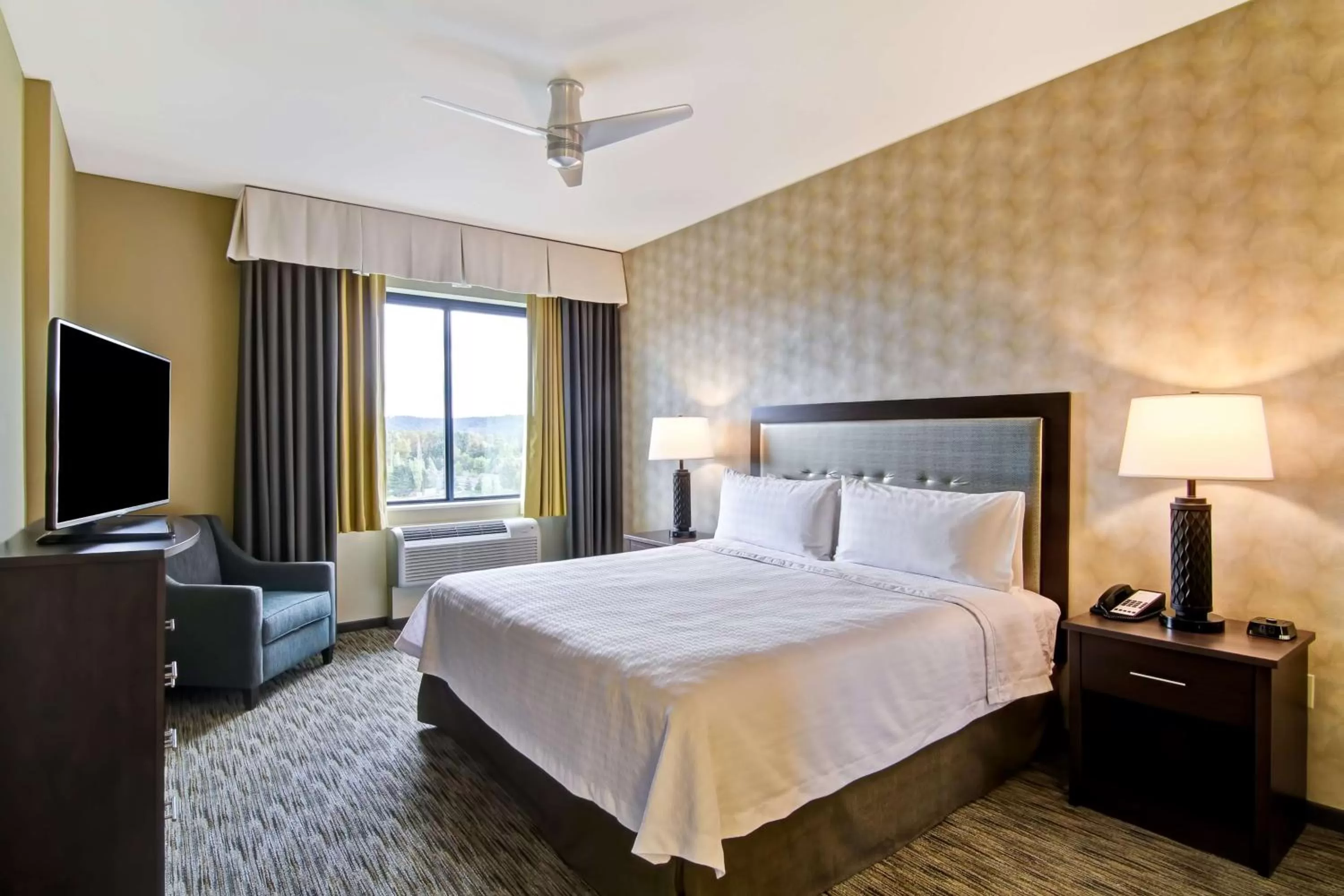 King Suite - Hearing Accessible/Non-Smoking in Homewood Suites by Hilton Seattle-Issaquah