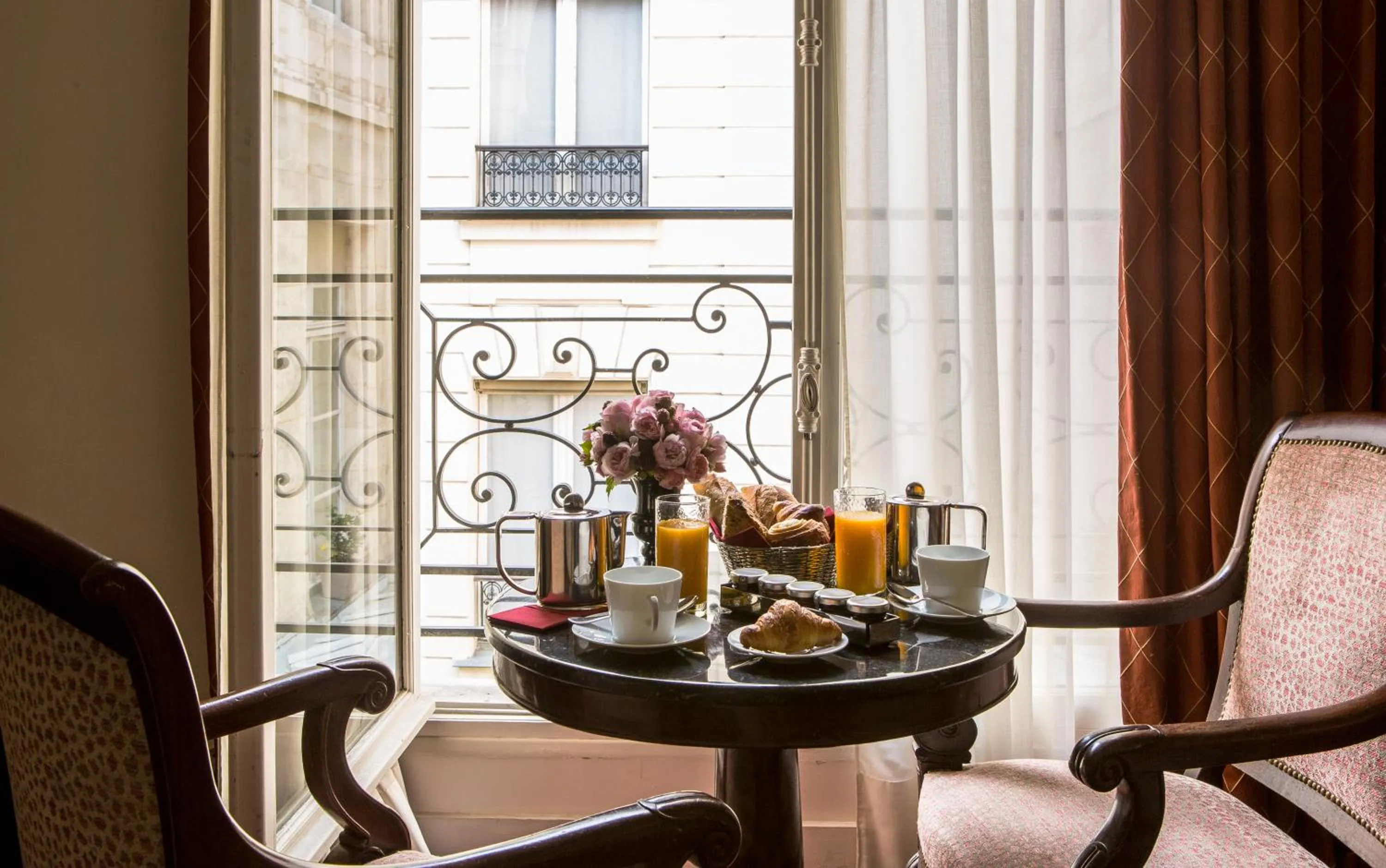 View (from property/room) in Hôtel des Saints Pères - Esprit de France