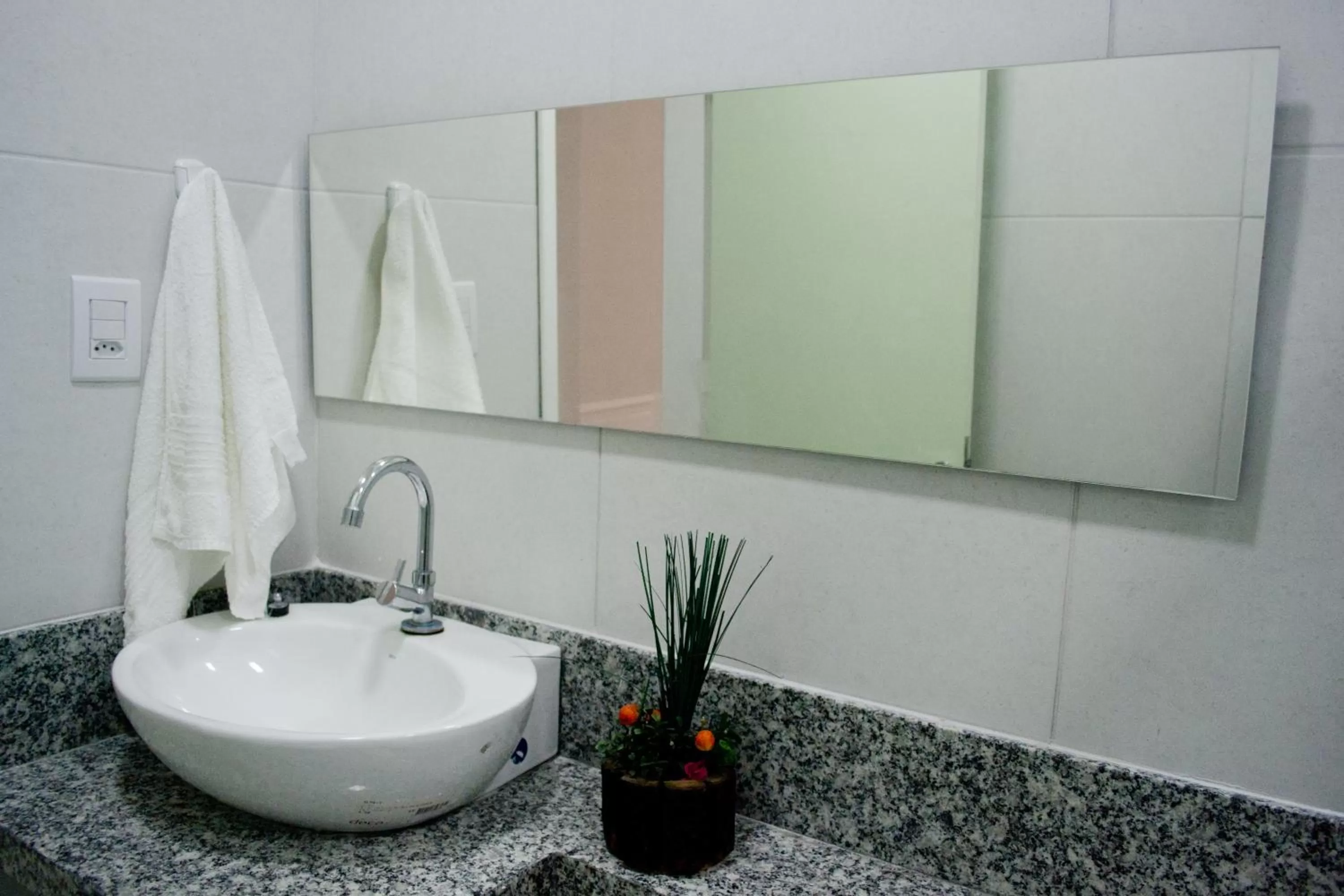 Bathroom in Pousada Corais da Barra