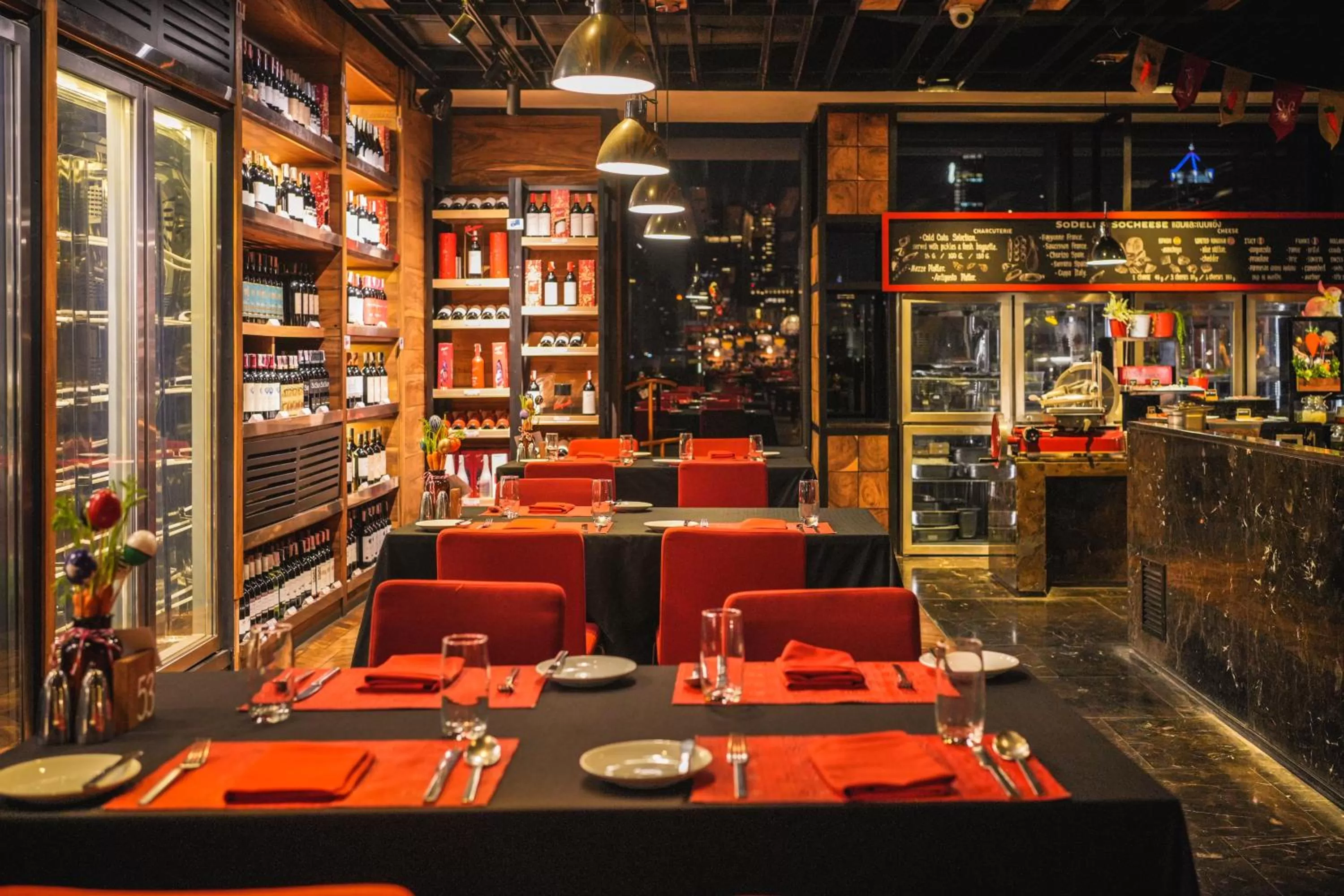 Restaurant/places to eat in SO/ Bangkok