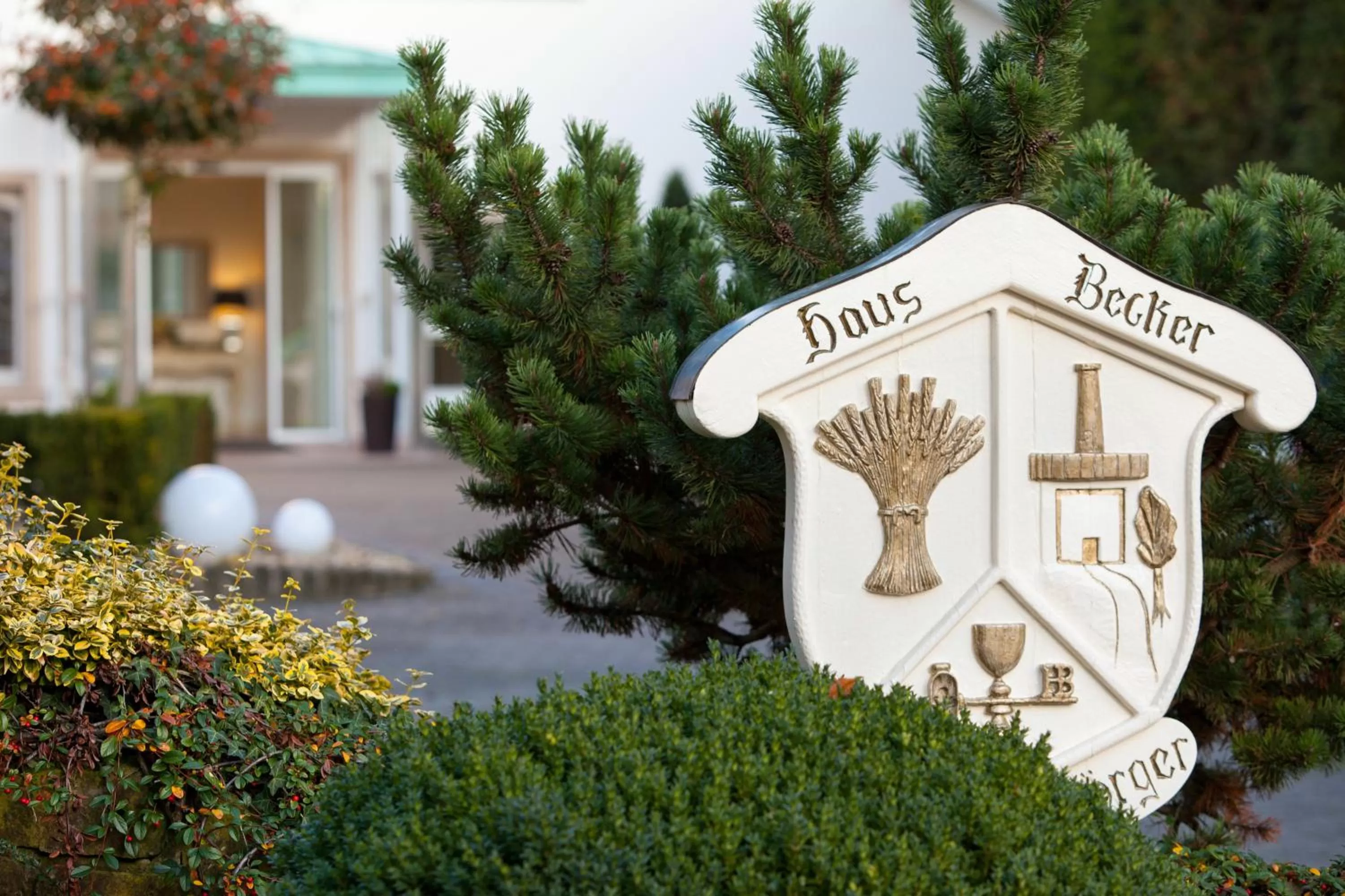 Facade/entrance, Property Building in Ferienhotel Haus Becker