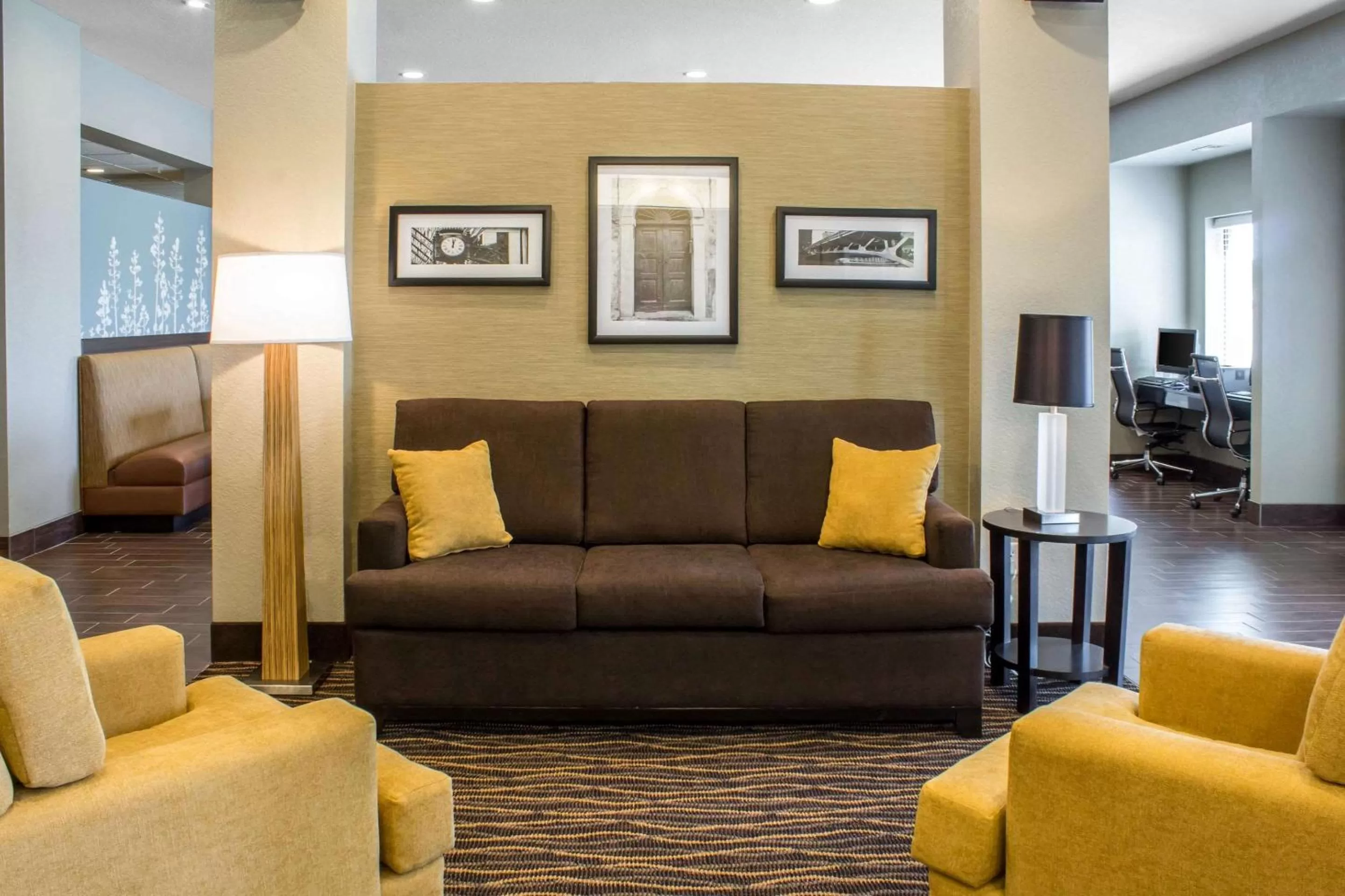 Lobby or reception in Sleep Inn & Suites Fort Dodge