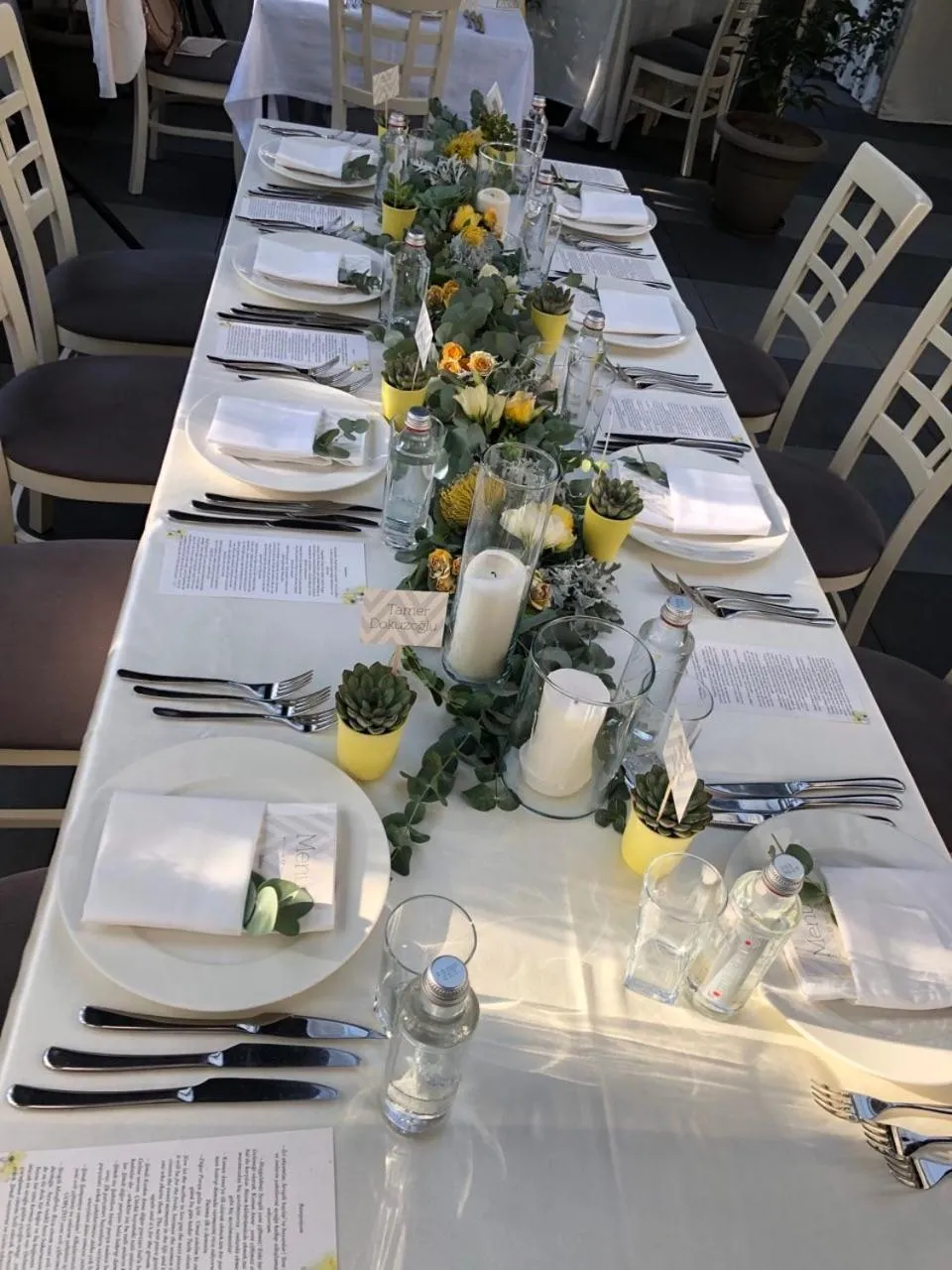 Restaurant/places to eat in All Seasons Residence Design Hotel - Free parking