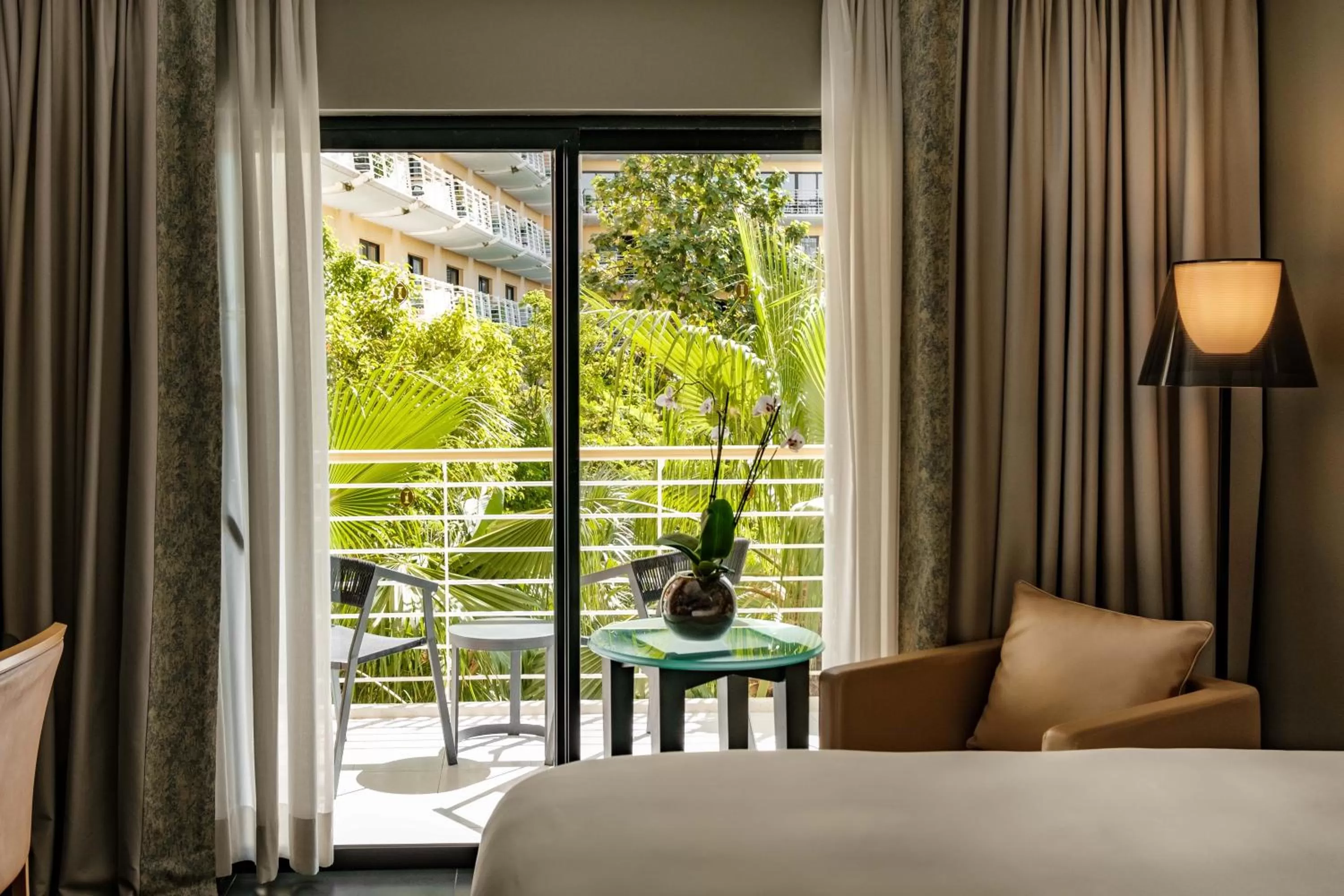 Photo of the whole room, Bed in InterContinental Malta by IHG