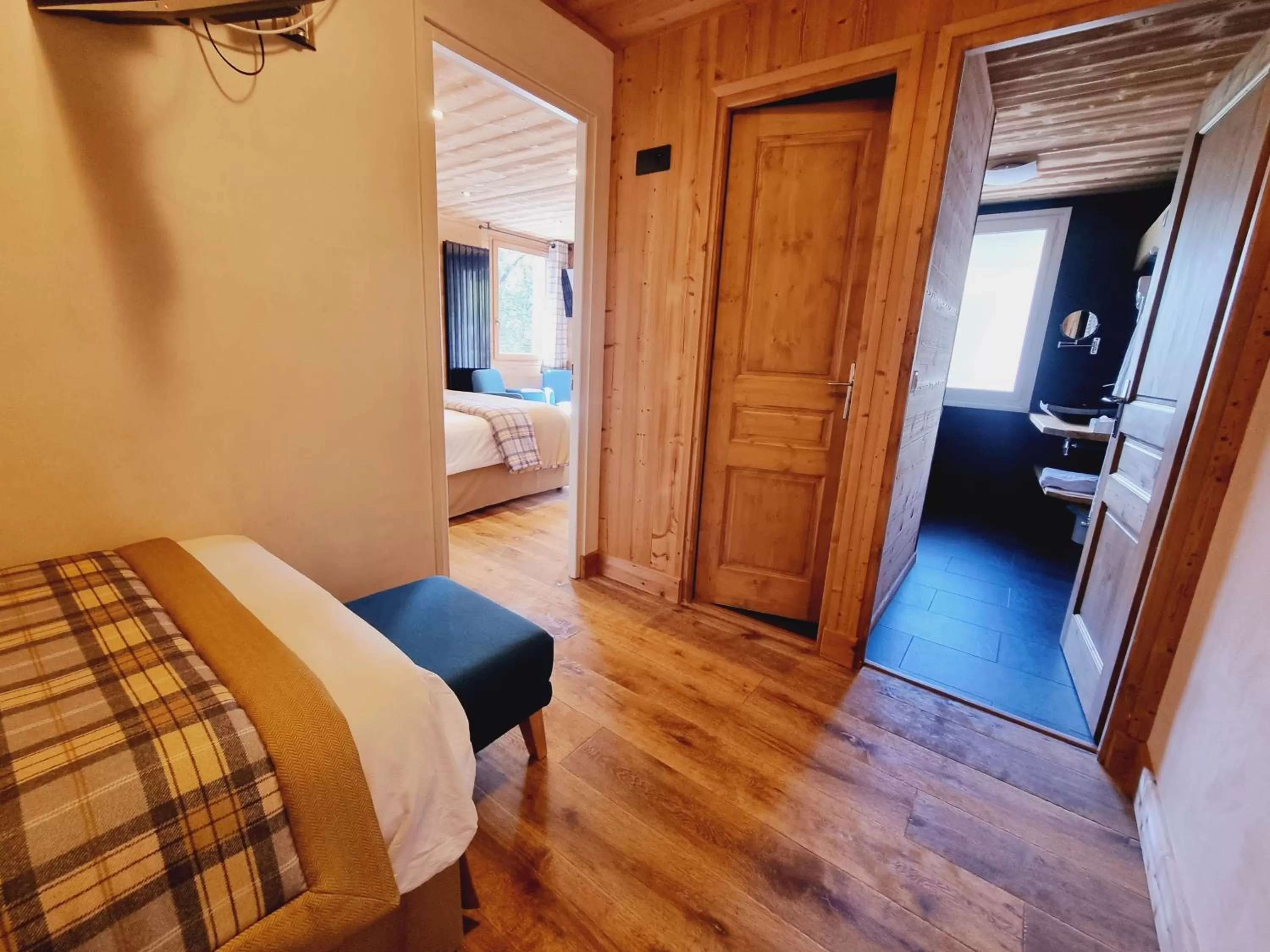 Bed in Hôtel Le Sporting