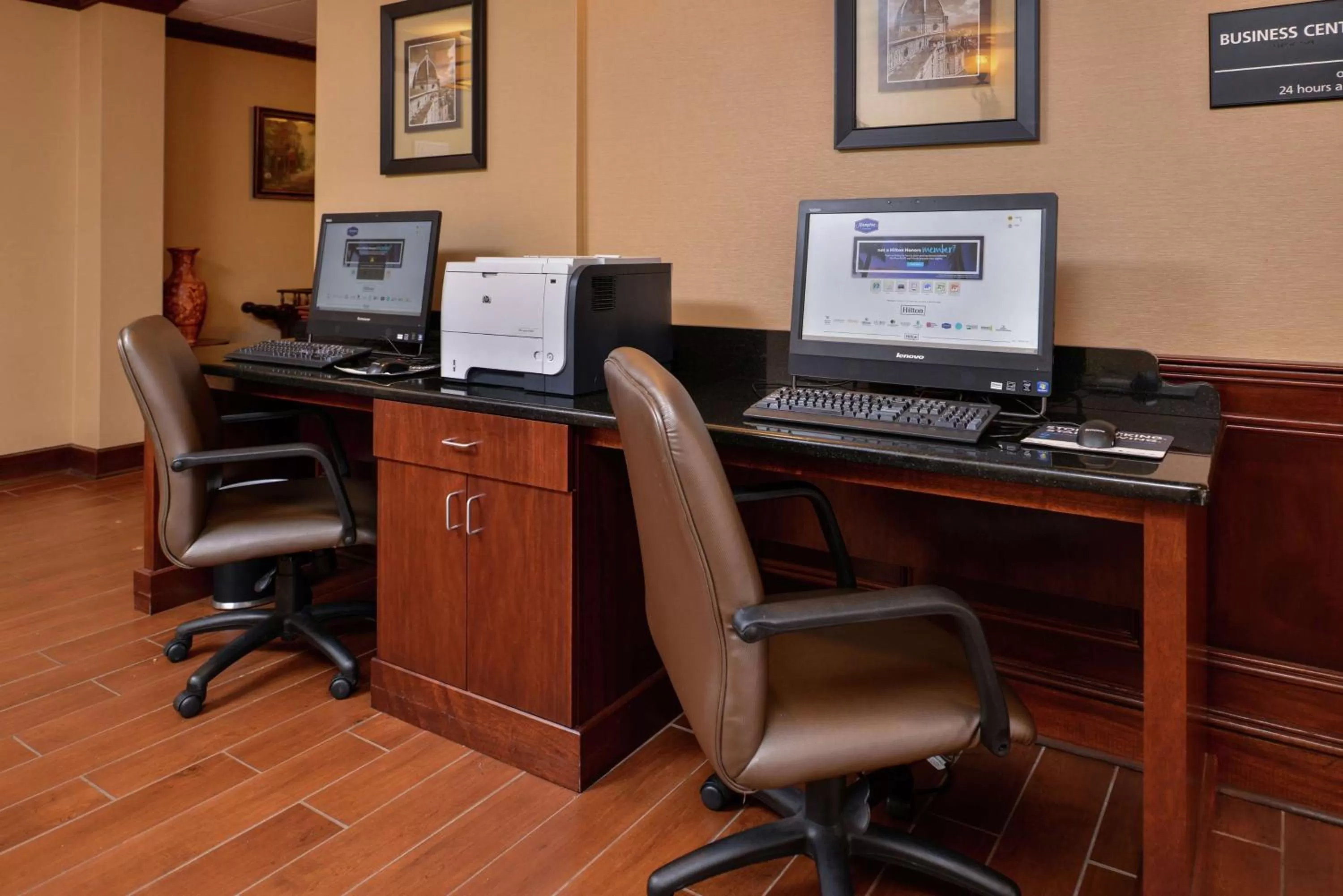 Business facilities in Hampton Inn South Hill
