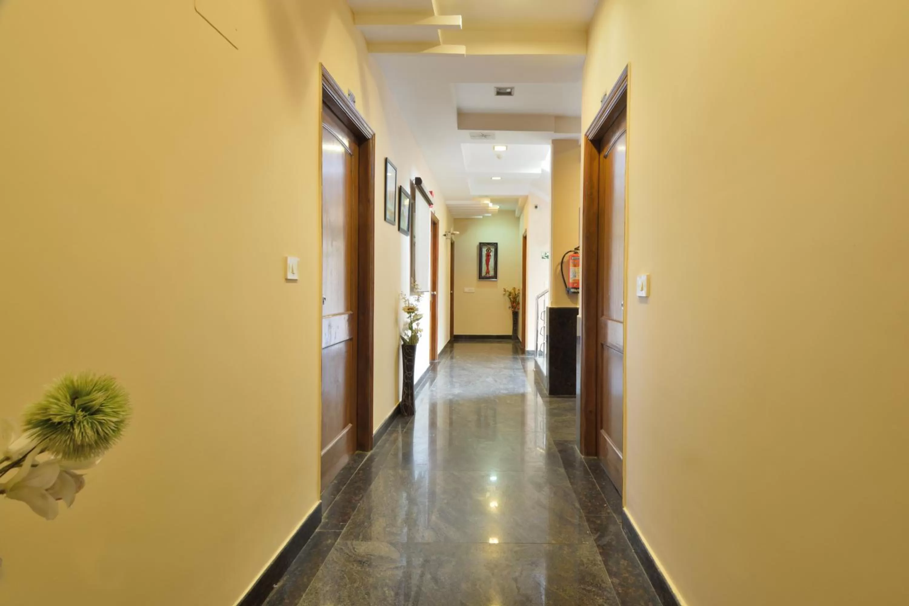 Seating area in Persona International Hotel Karol Bagh Delhi