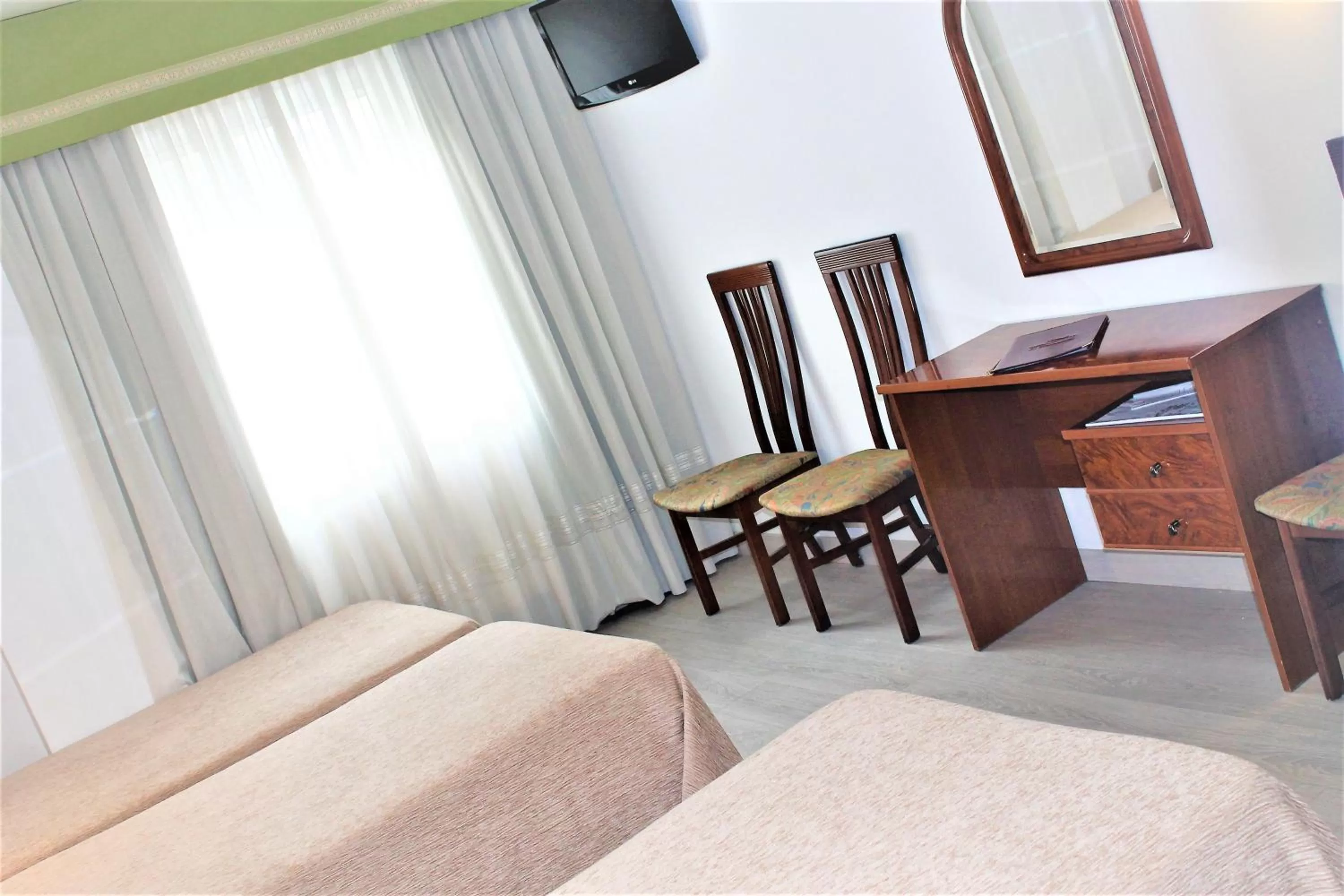 Bedroom, Bed in Hotel a Barquina