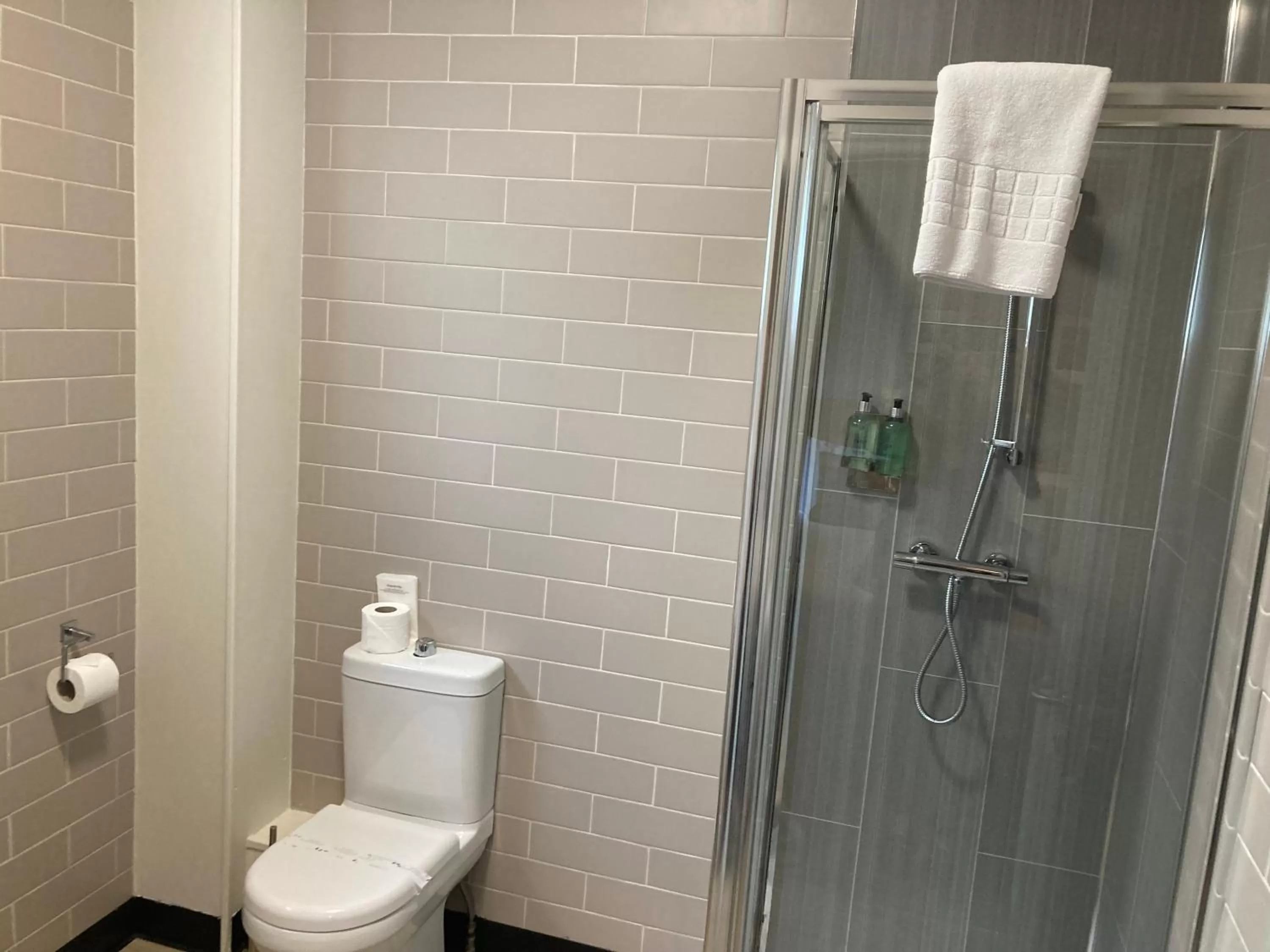 Bathroom in The Oxnoble