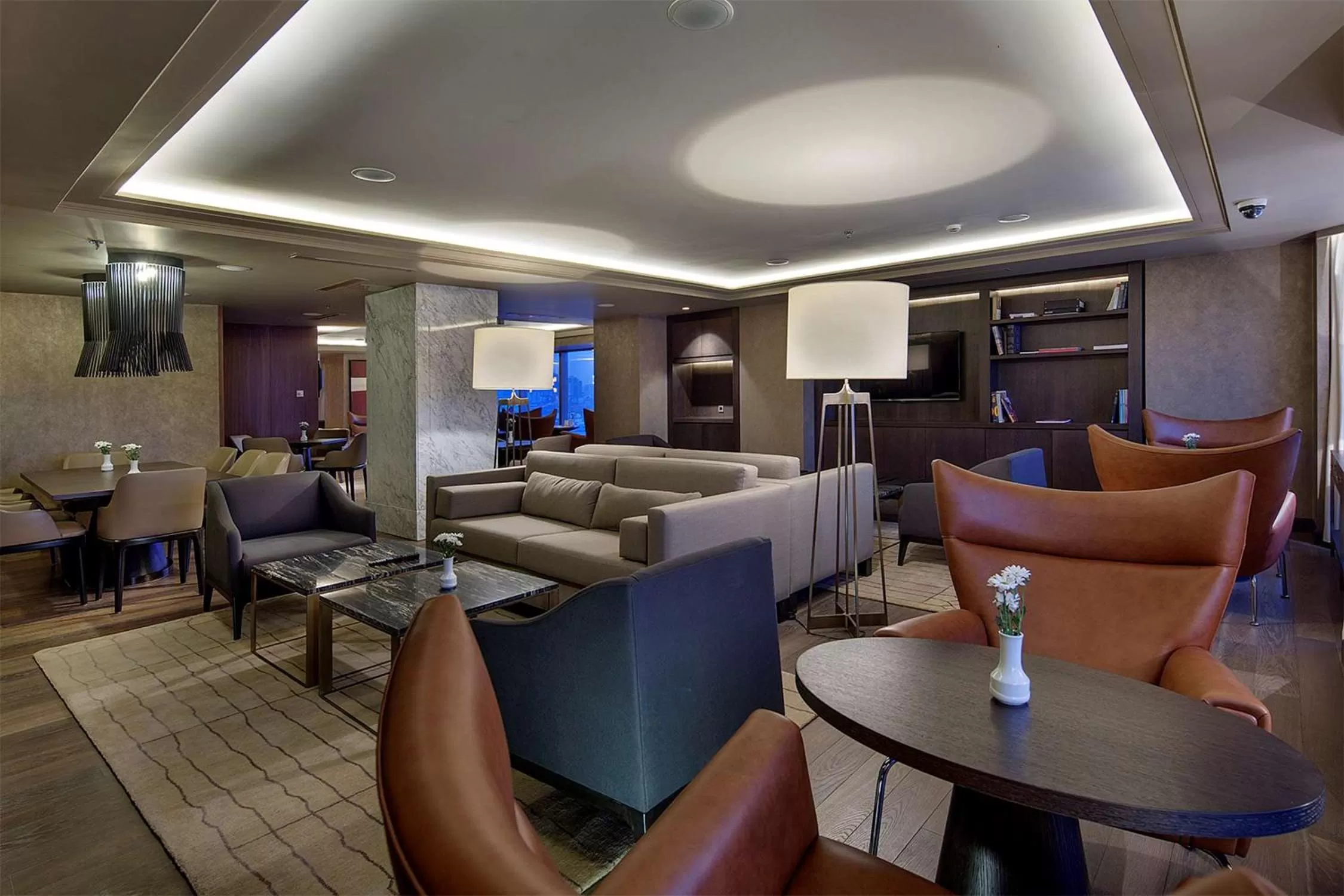 Lounge or bar in Ankara HiltonSA