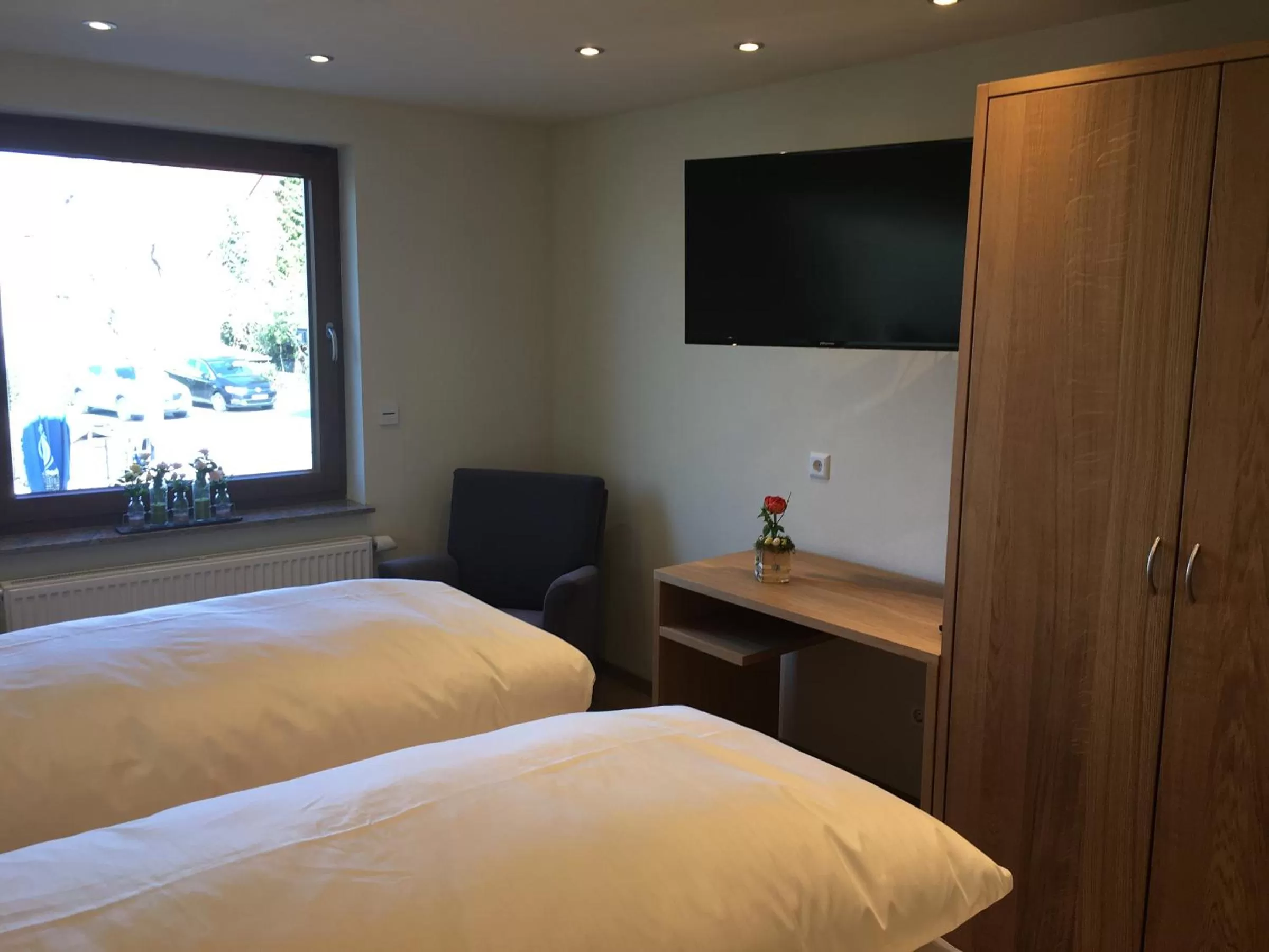 TV and multimedia, TV/Entertainment Center in Gasthof zum Ochsen