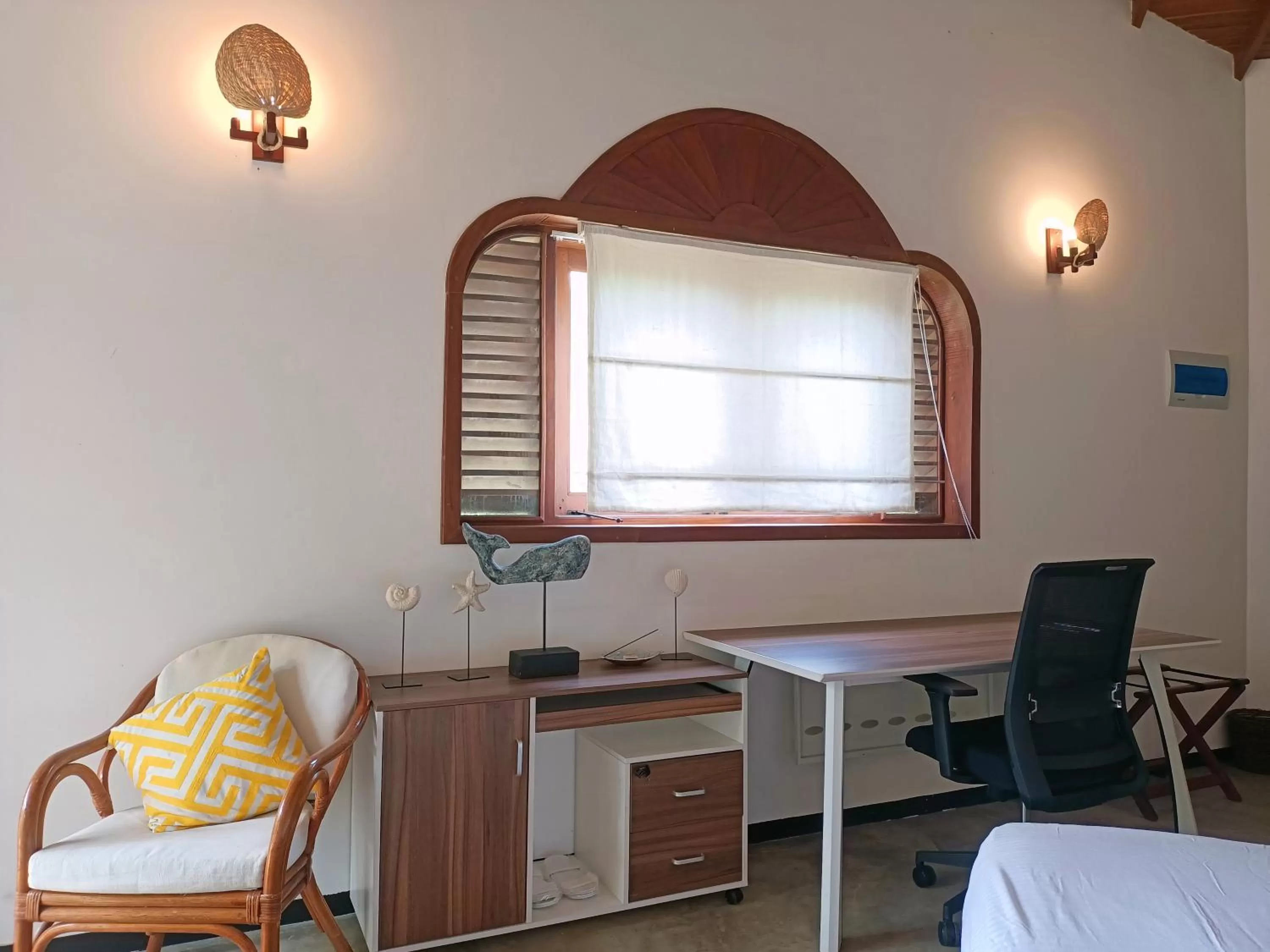 Bathroom in Sānti Beach House with pool & beach