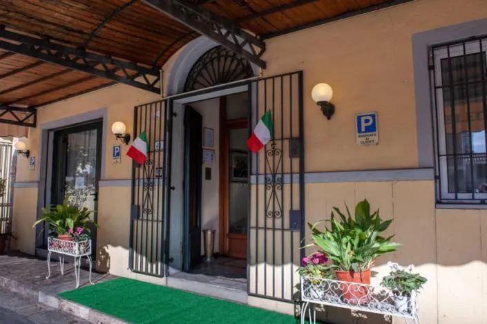 Facade/entrance in Hotel Melecchi