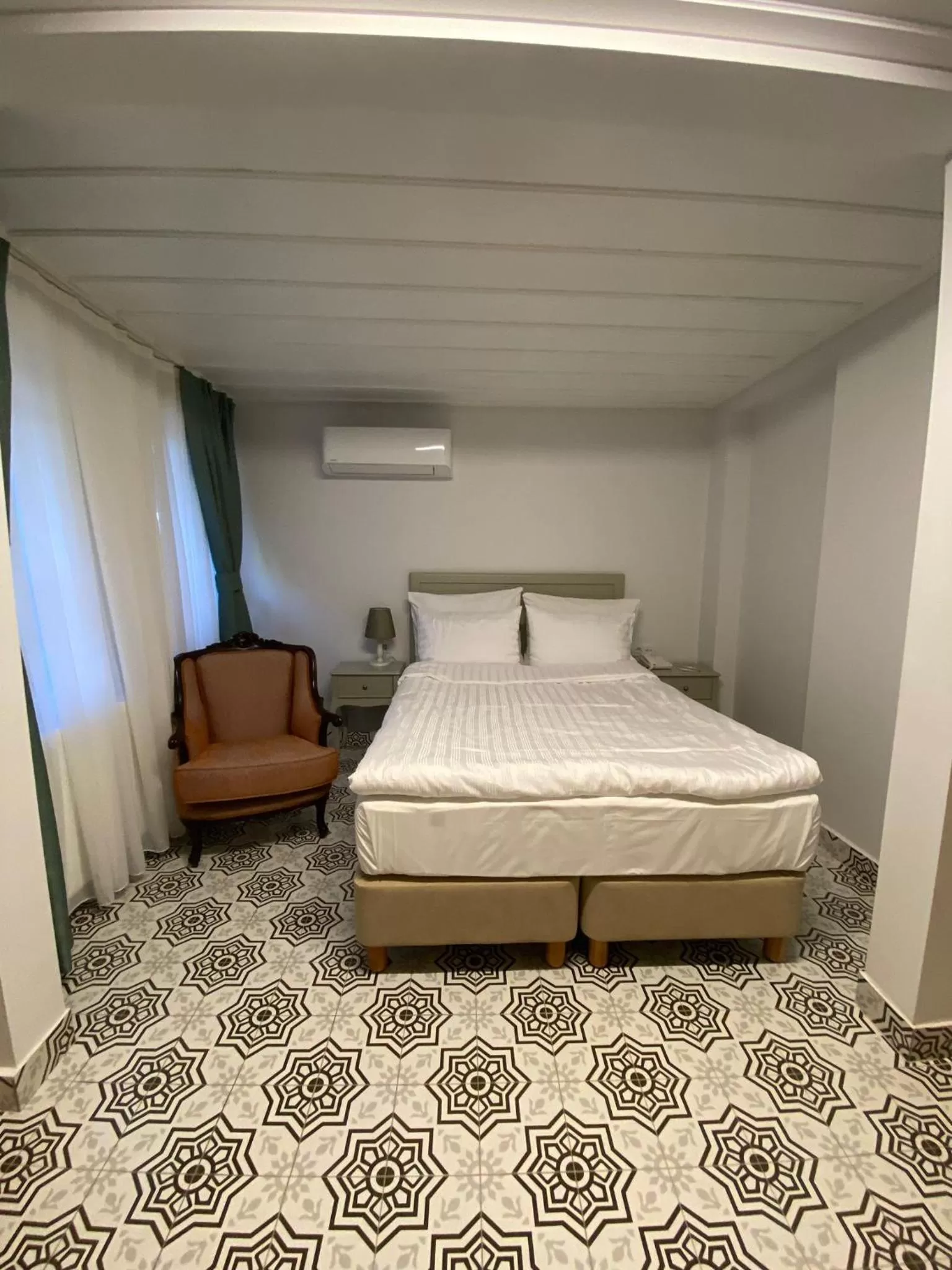 Bed in İkiz Konak Boutique Hotel