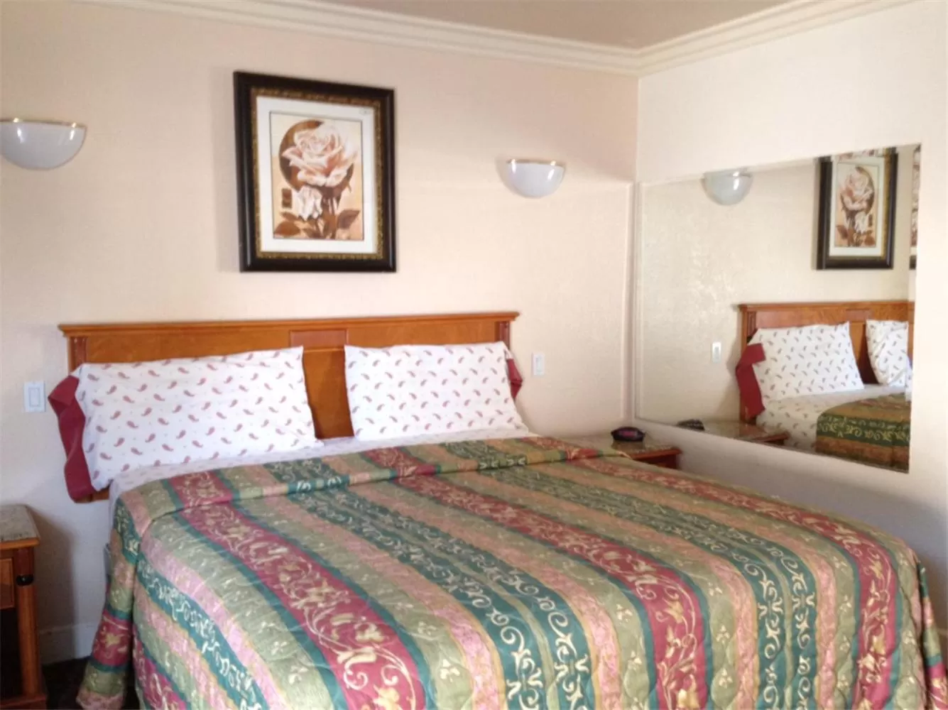 Bed in Walls Motel Long Beach