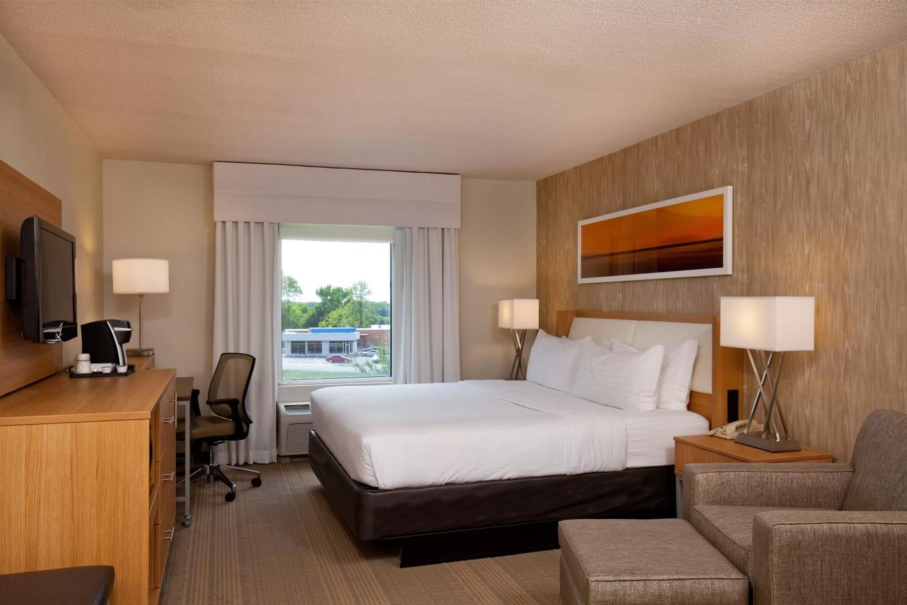 Photo of the whole room, Bed in Holiday Inn Little Rock-Presidential-Downtown by IHG