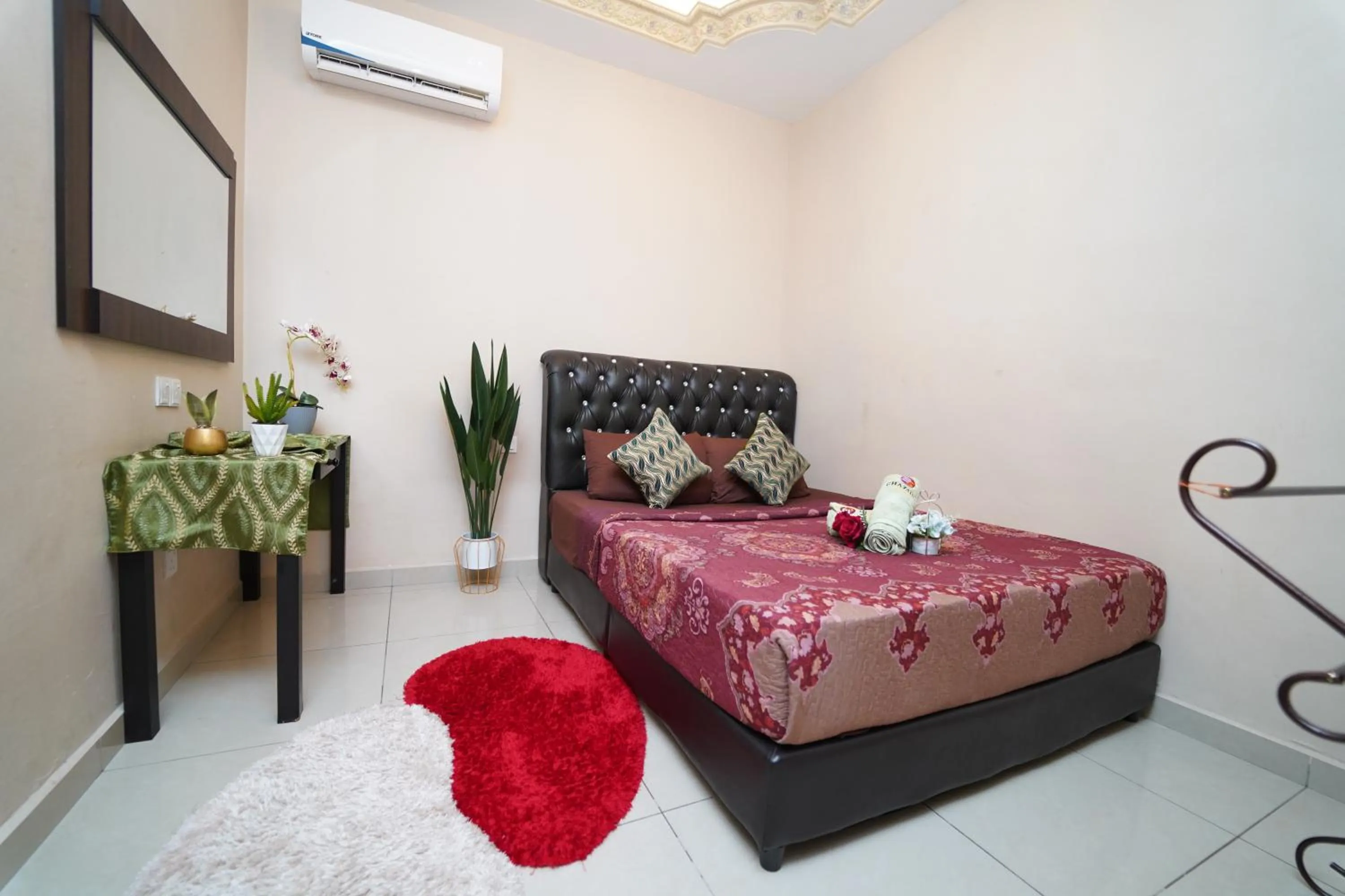 Bed in Ghazrin's Classic Hotel JB