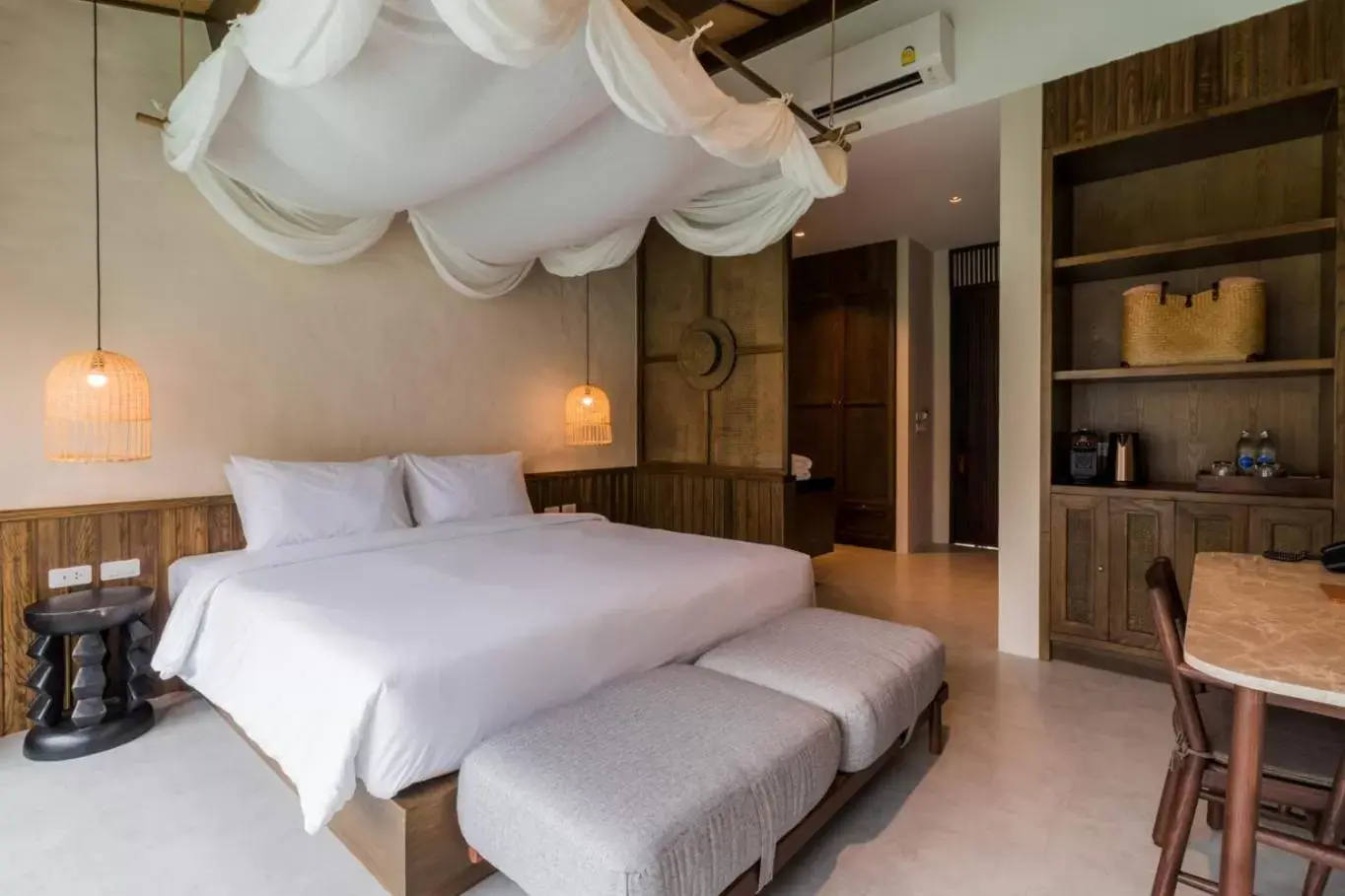 King Room with Pool View in The Flow Samui Beach Resort King Room with Pool View in The Flow Samui Beach Resort