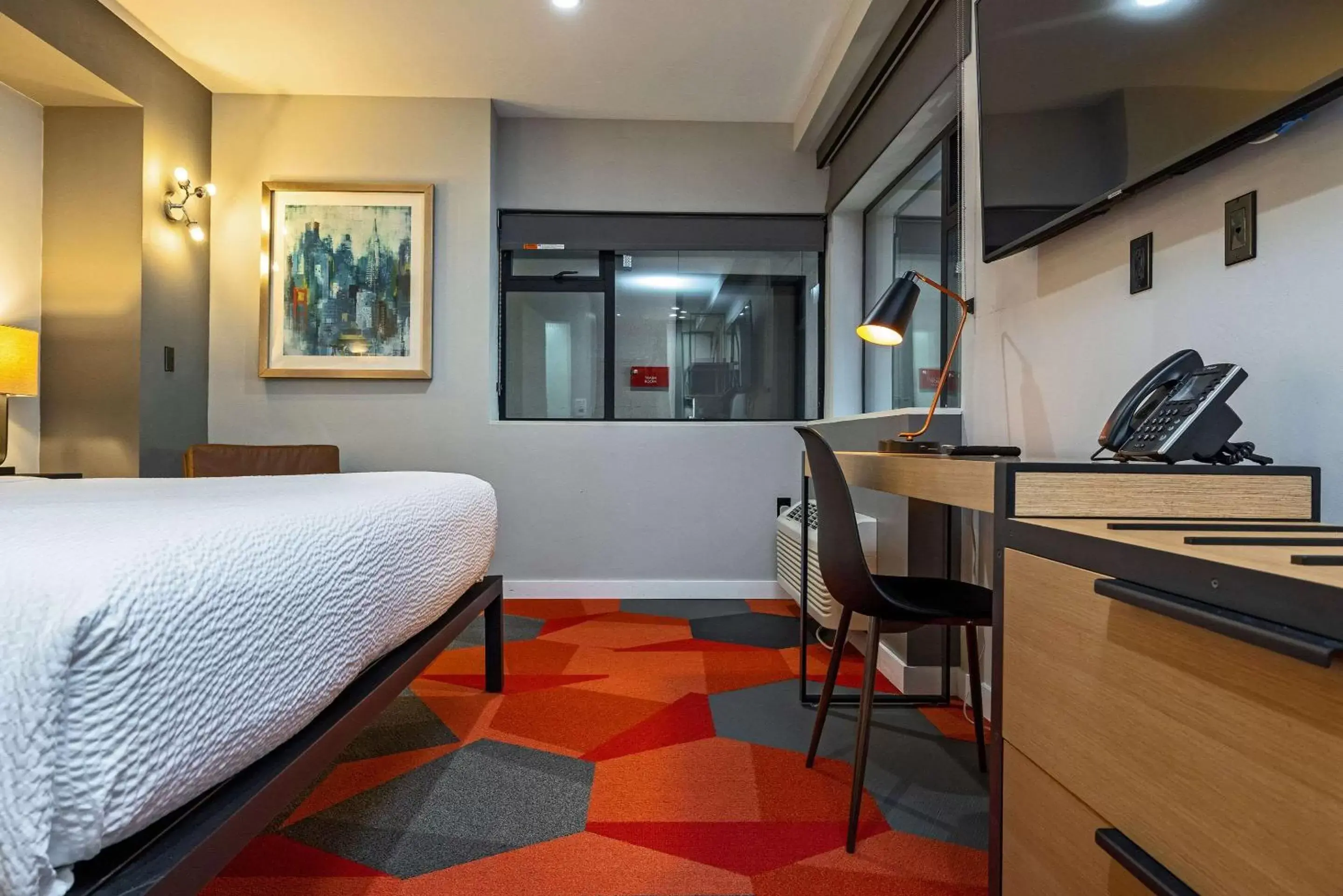 Executive King Room - Non-Smoking in Infinity Hotel San Francisco, Tapestry Collection by Hilton Executive King Room - Non-Smoking in Infinity Hotel San Francisco, Tapestry Collection by Hilton