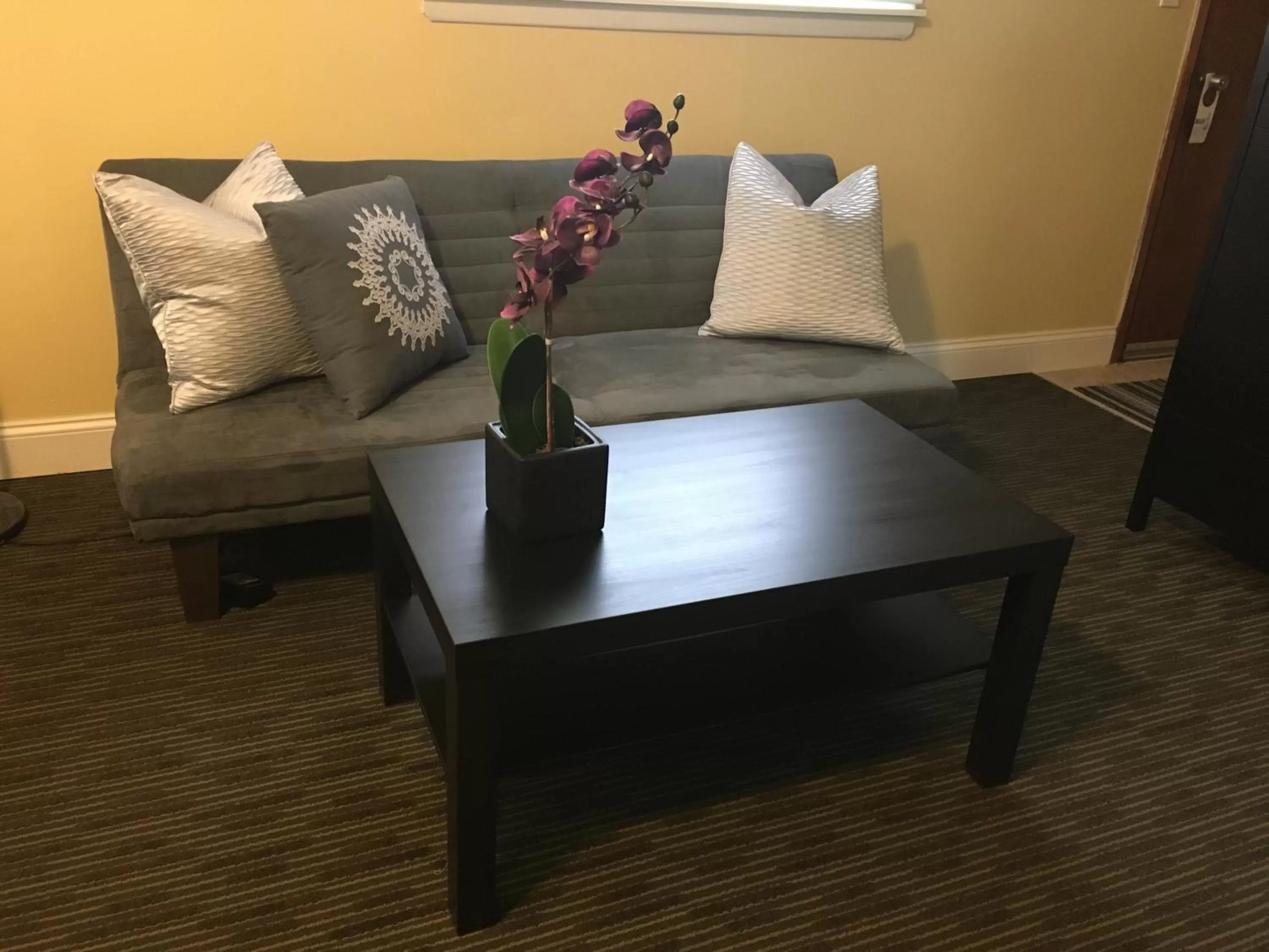 Seating area in Clarence Inn Extended Stay