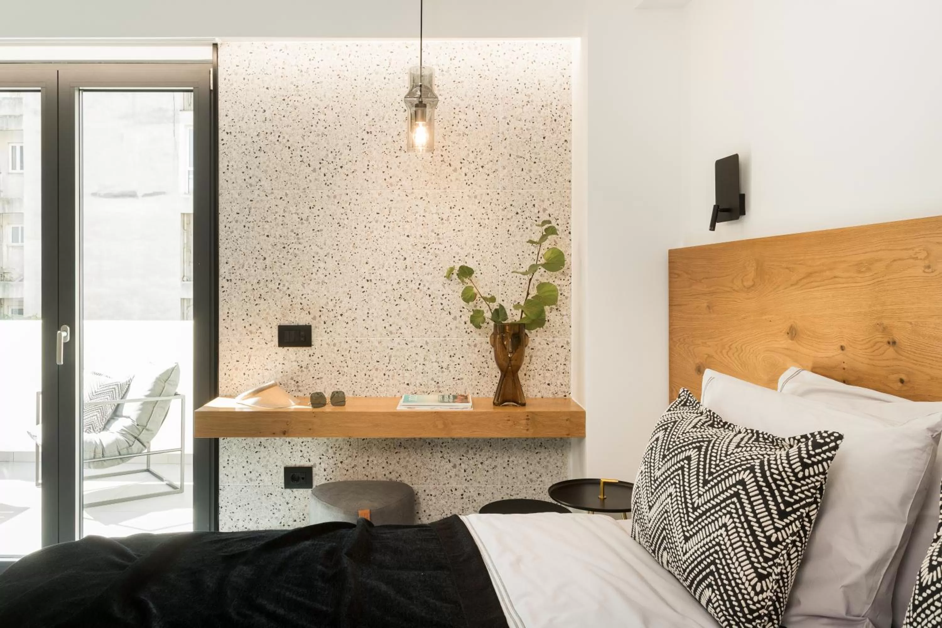 Bed in 11 Enteka Acropolis Suites