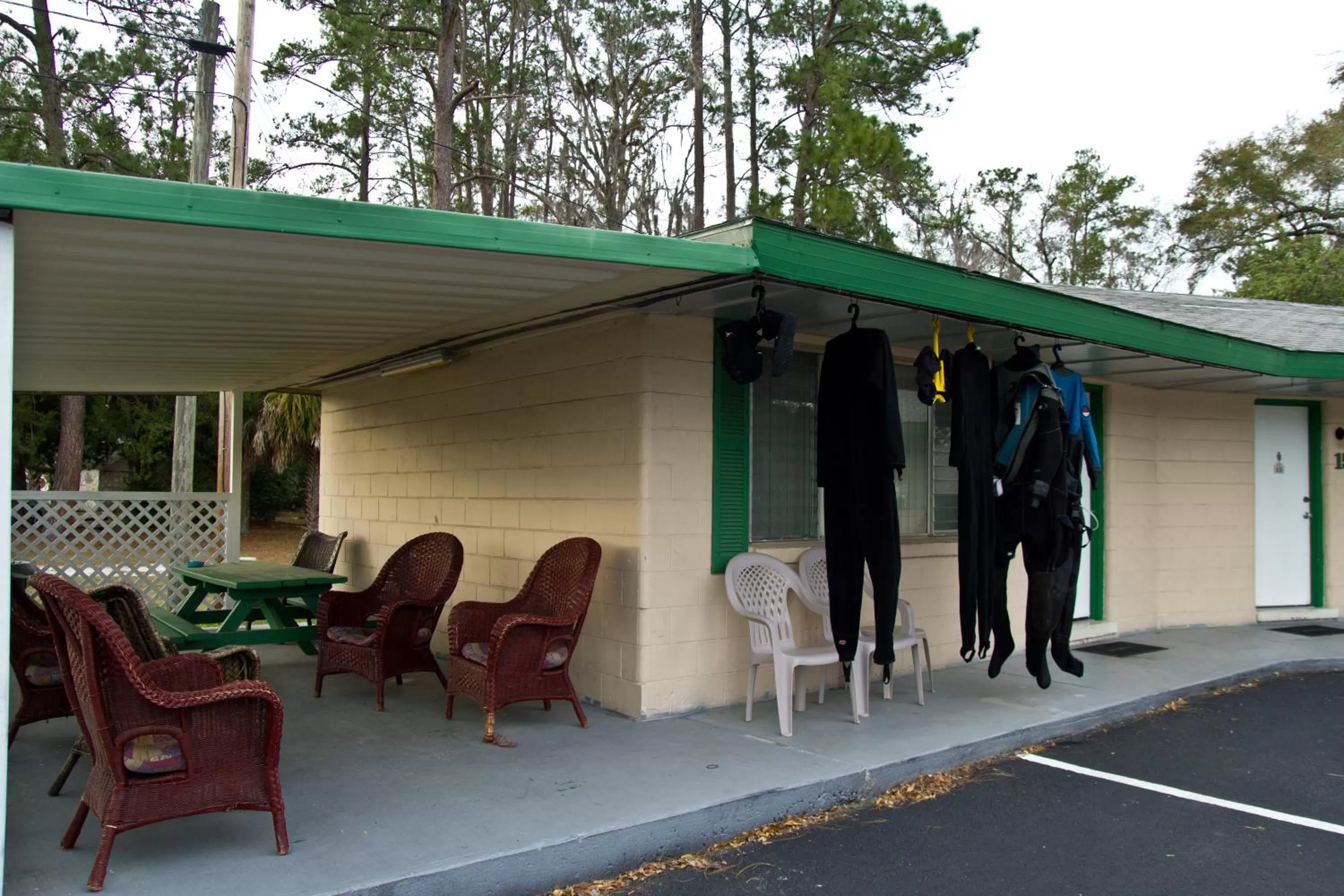 Property building in High Springs Country Inn