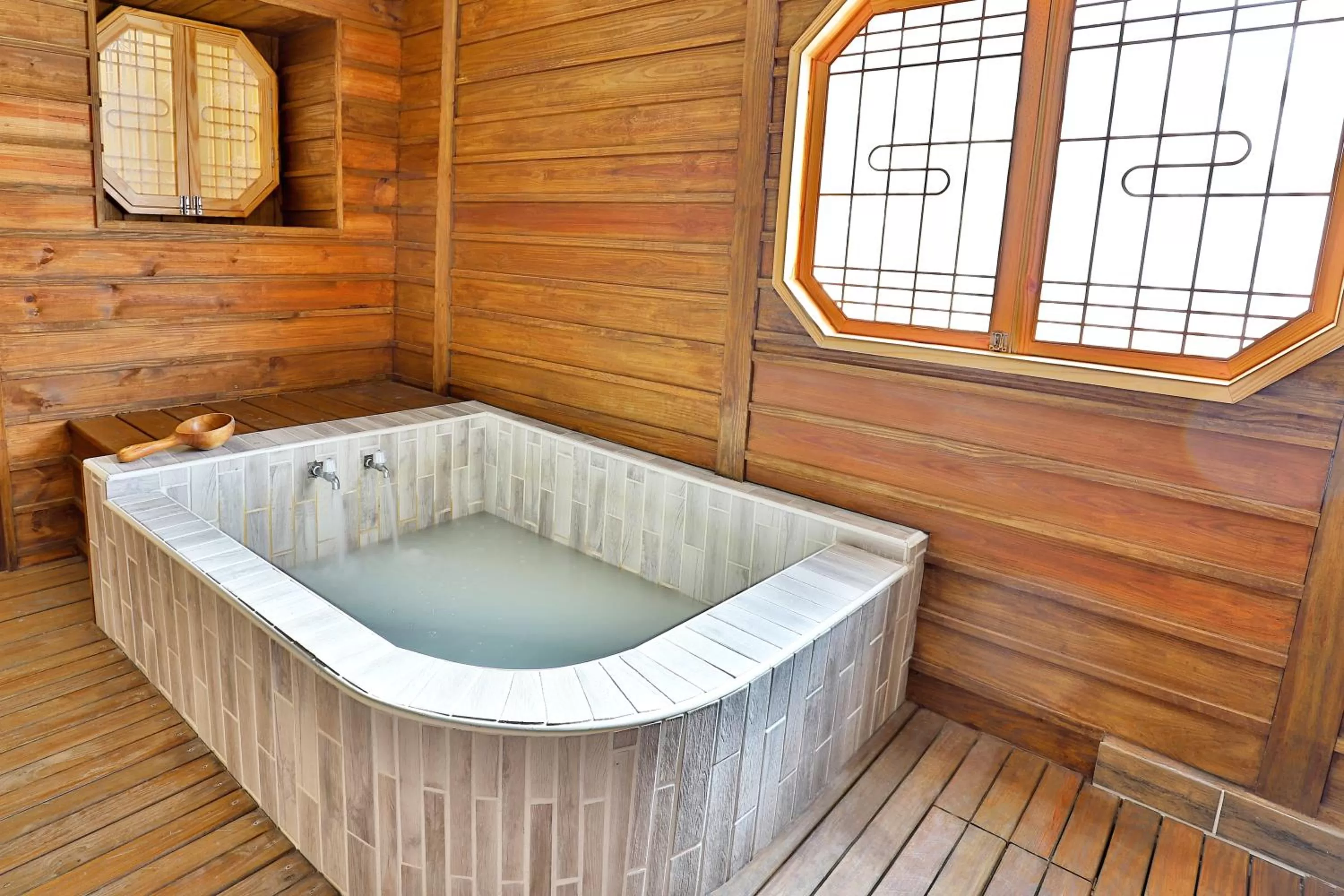 Gorgeous Hot Spring Resort