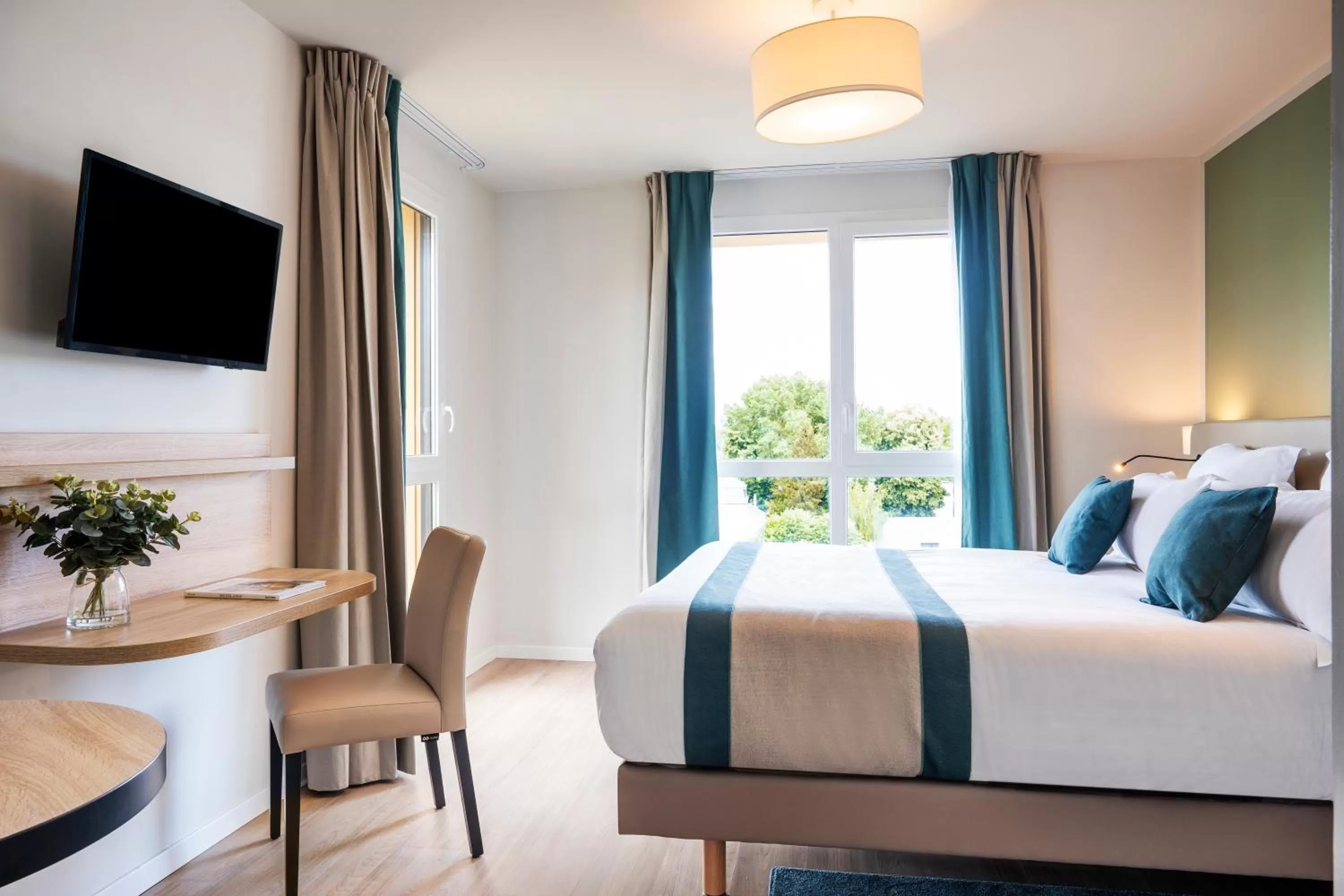 Bedroom, Bed in Residhome Chartres