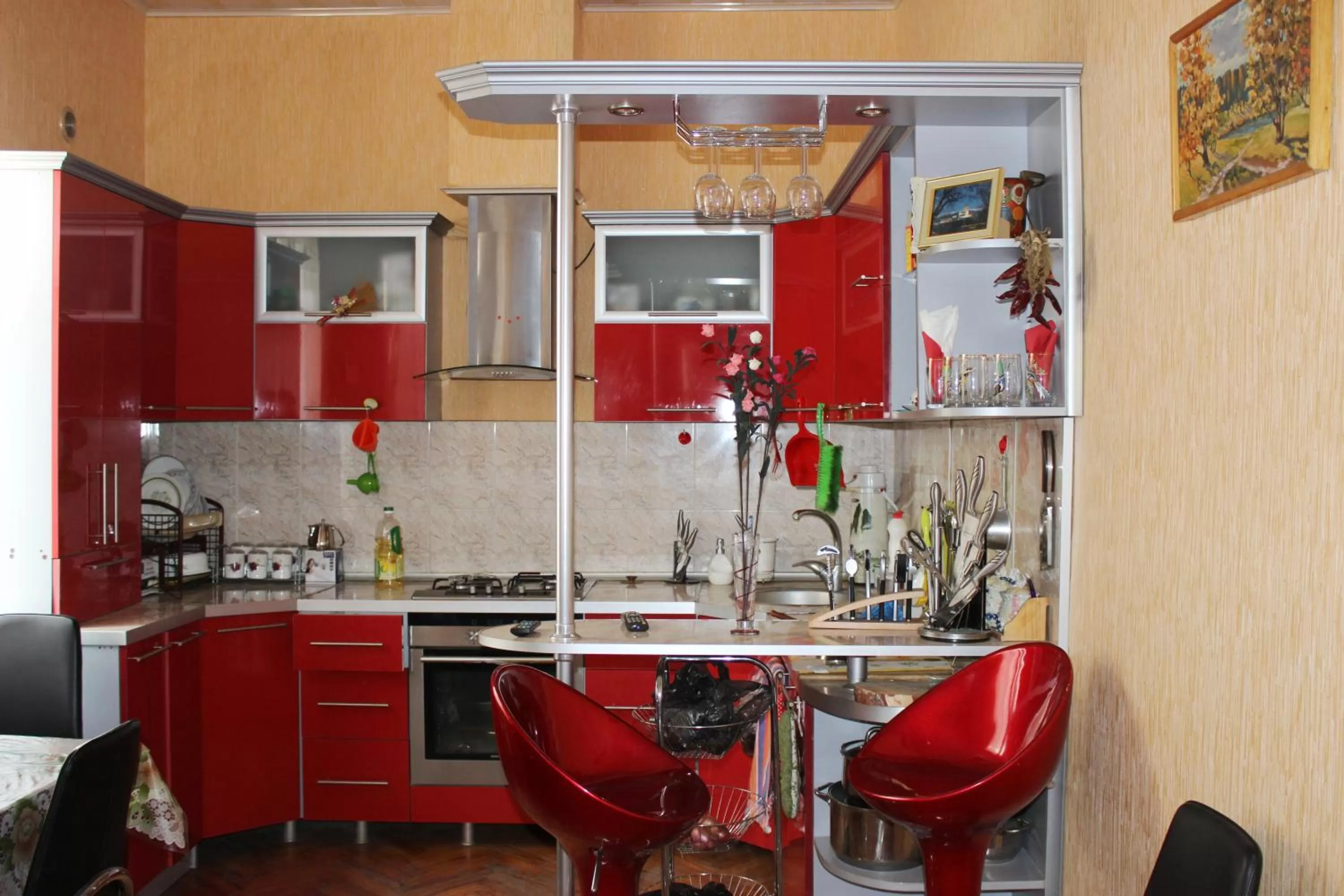 Kitchen/Kitchenette in Nika's Guest House