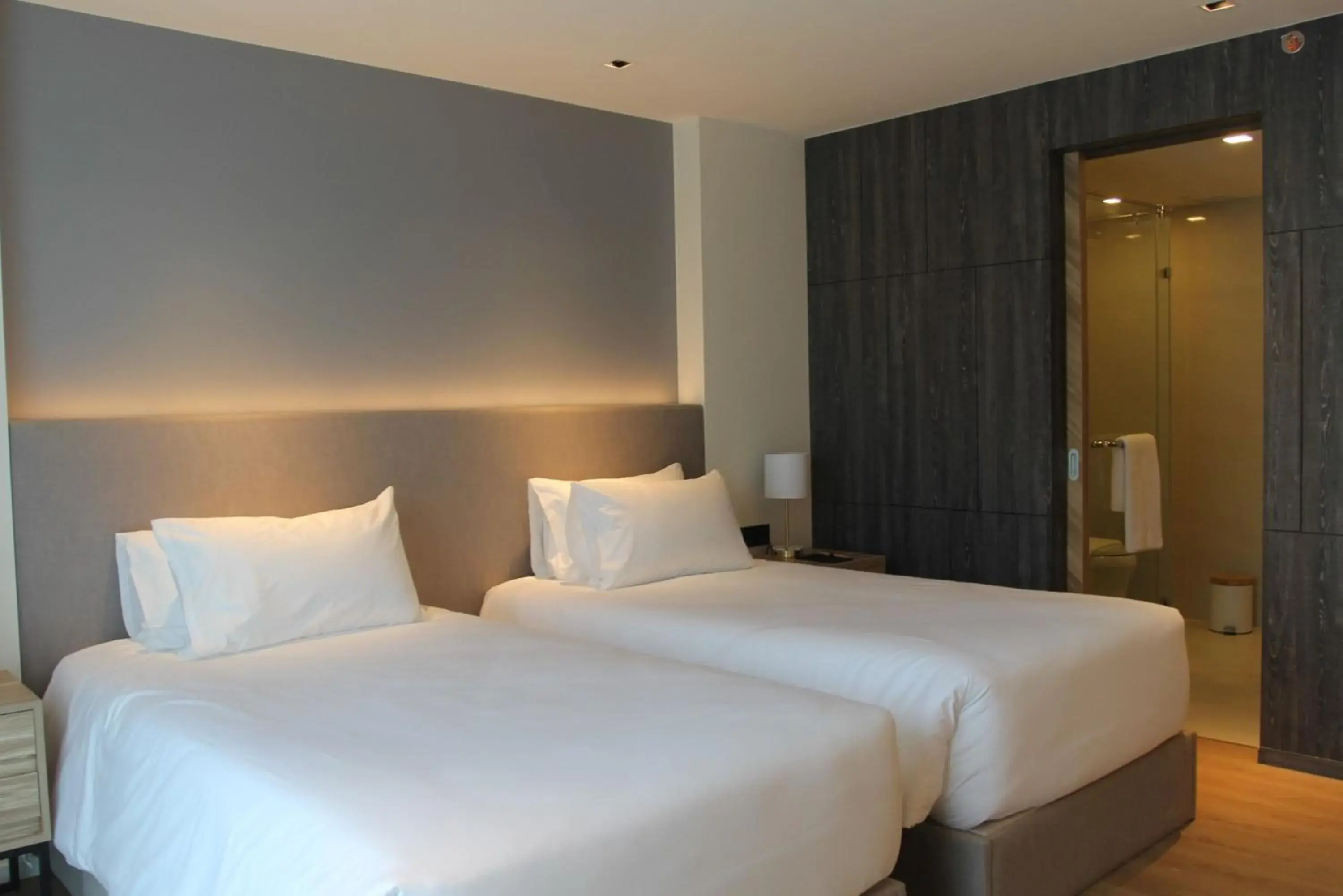 Superior Double or Twin Room in Wyndham La Vita Phuket Superior Double or Twin Room in Wyndham La Vita Phuket