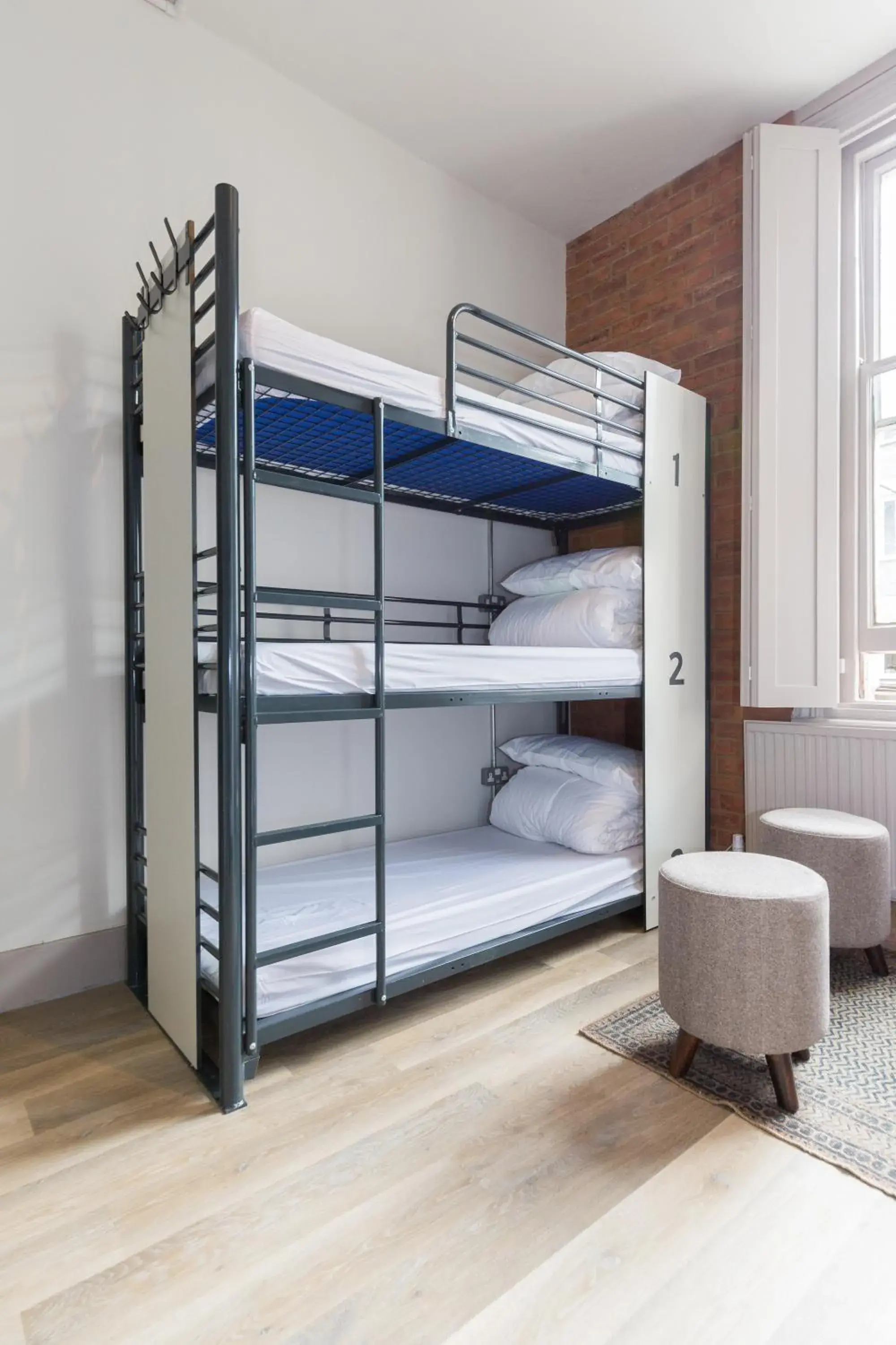 Standard Triple Room in PubLove @ The Green man, Paddington Standard Triple Room in PubLove @ The Green man, Paddington