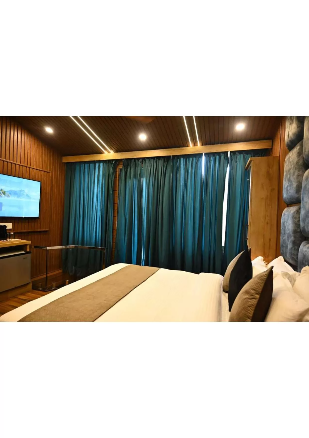 Bedroom, Bed in Hotel Heritage Inn at Assi Ghat