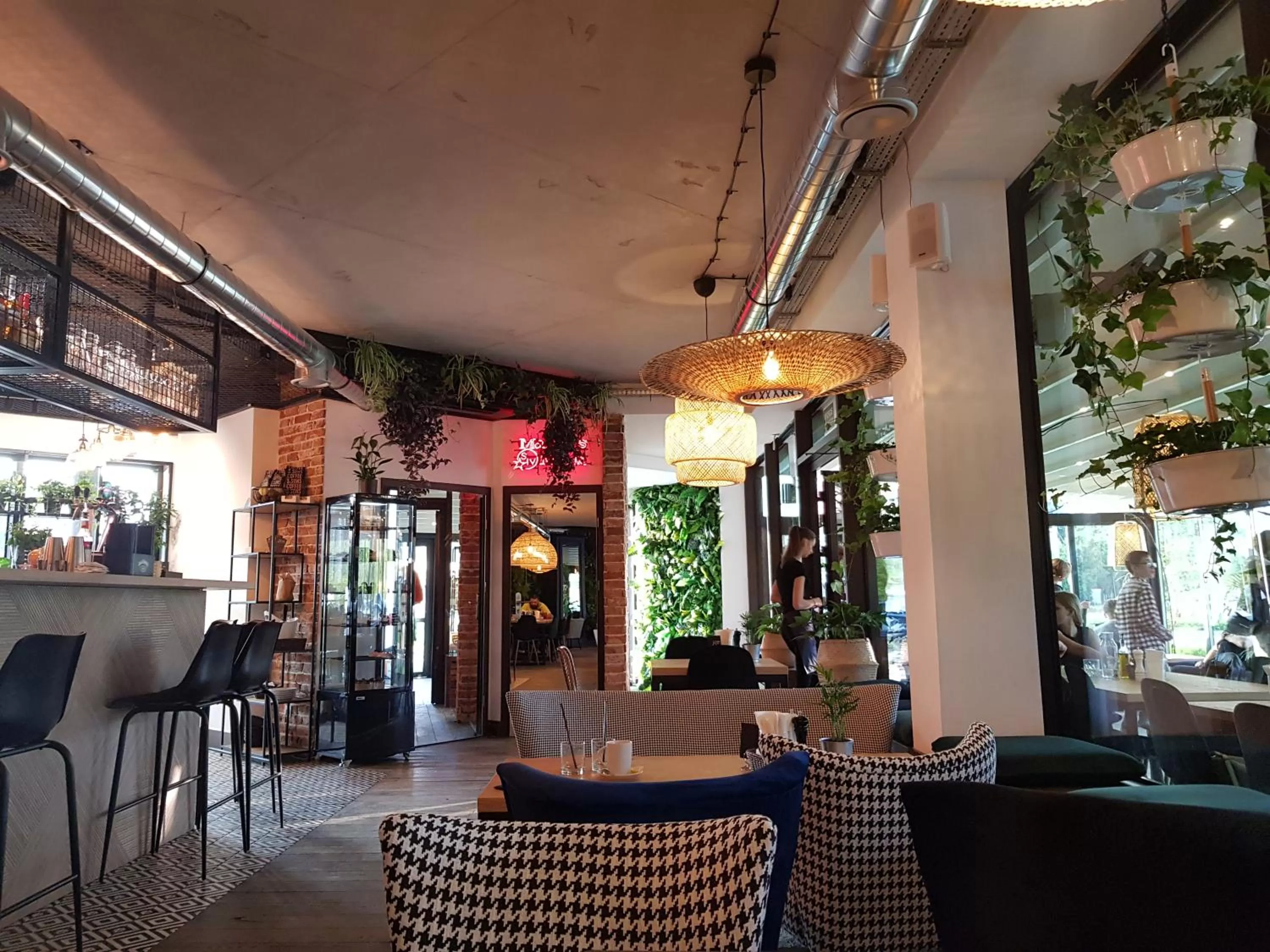 Restaurant/places to eat in Hotel Willowa