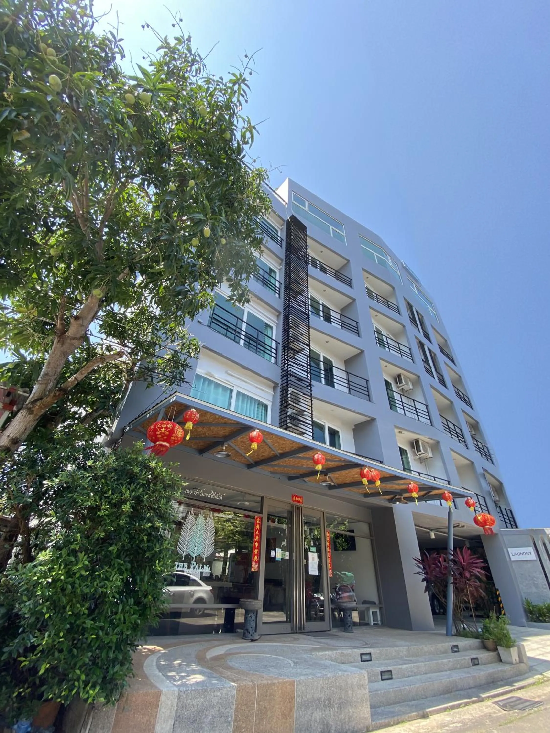 Property building in The Palms Residence - SHA Extra Plus