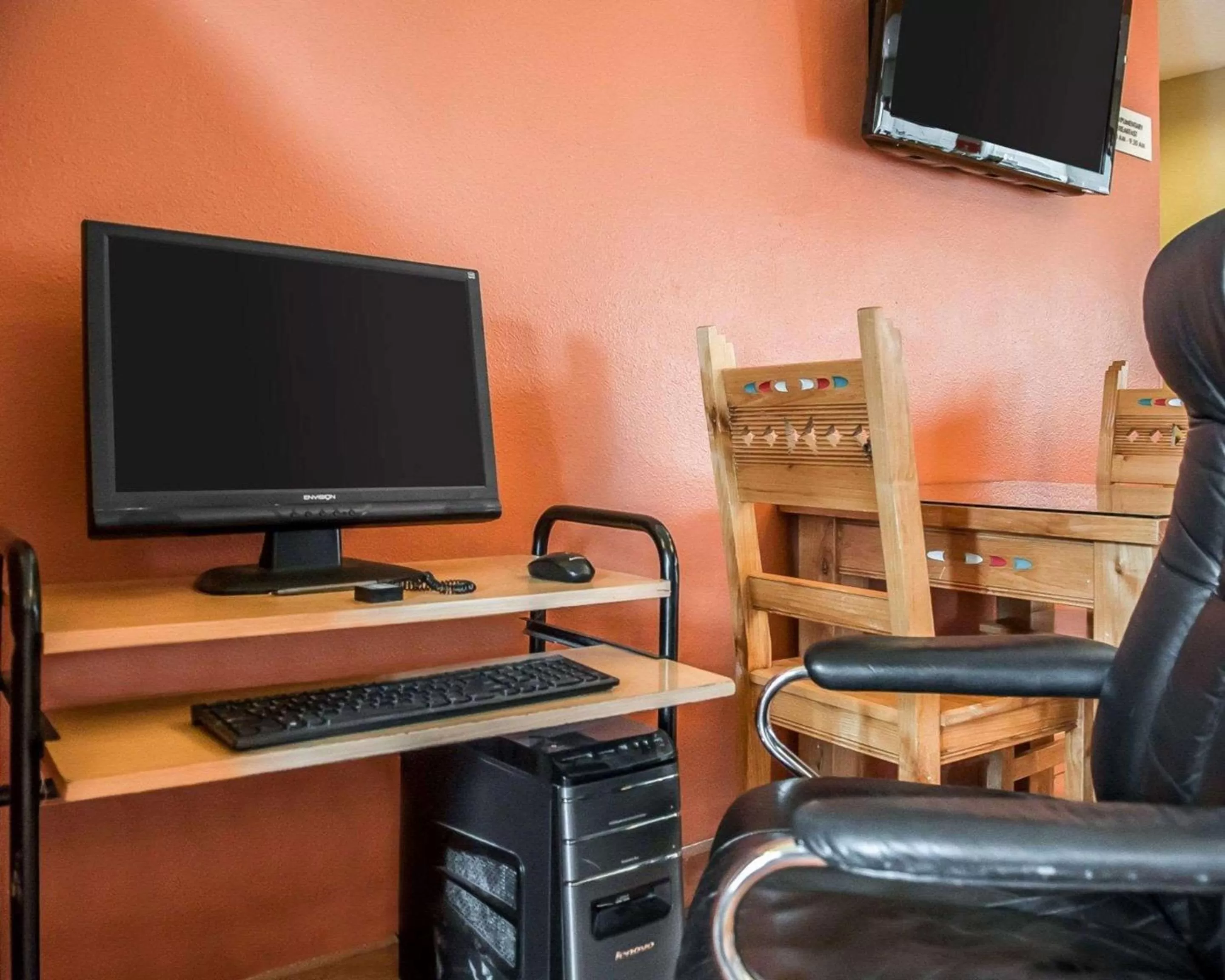 On site in Econo Lodge Inn & Suites Santa Fe South