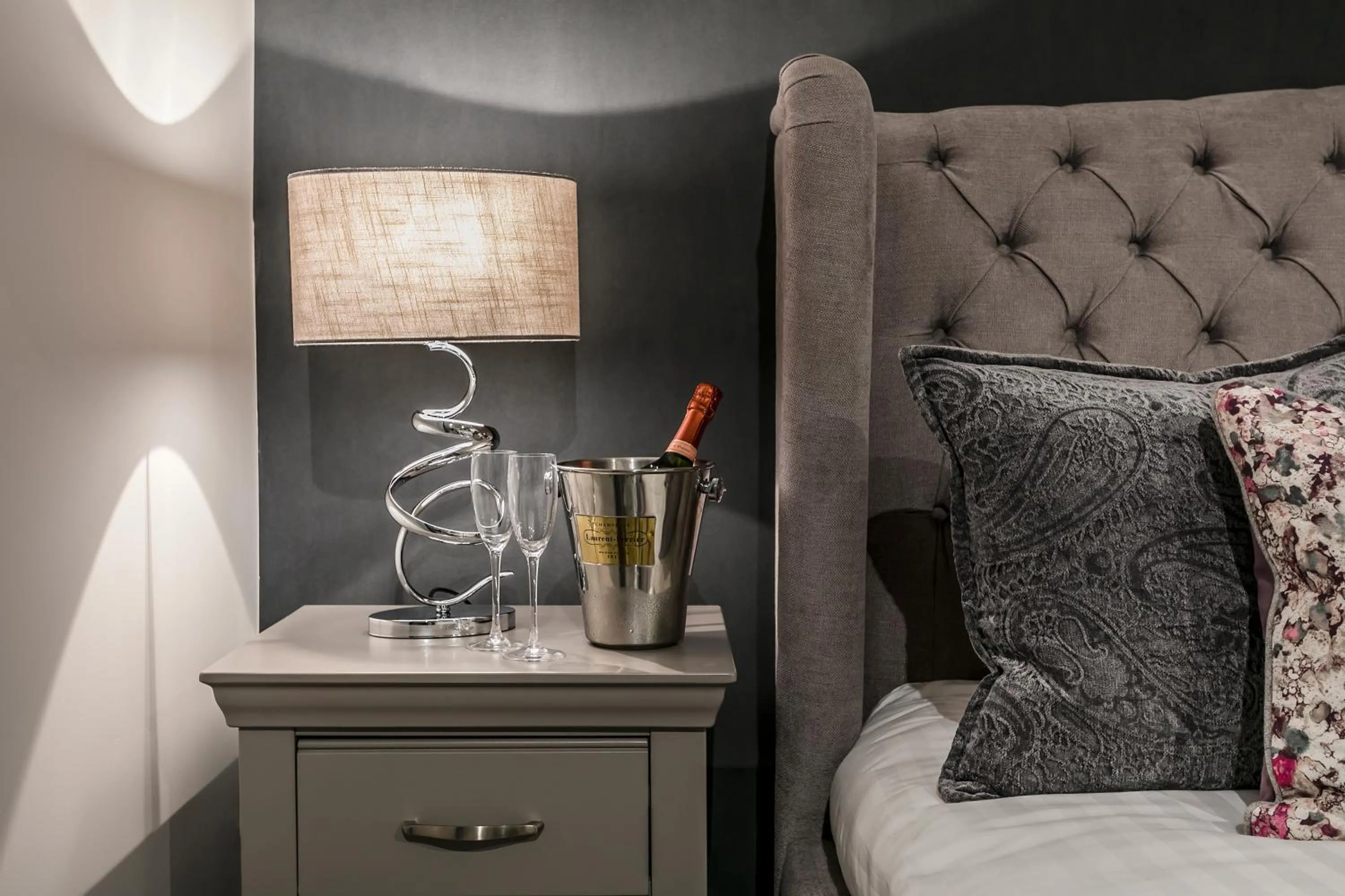 Decorative detail, Bed in The Gamekeeper's Inn