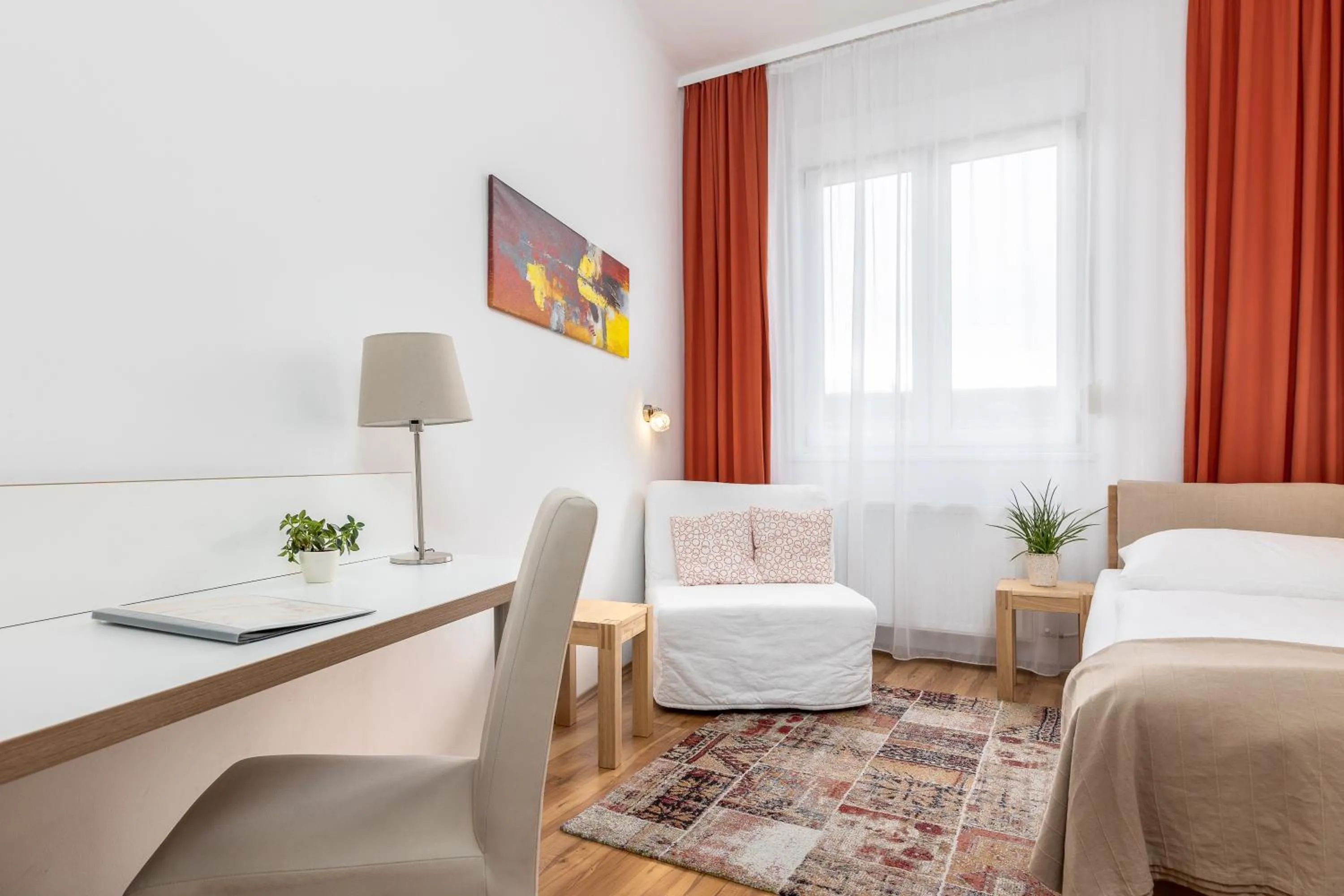 Bed in Hotel Zentral