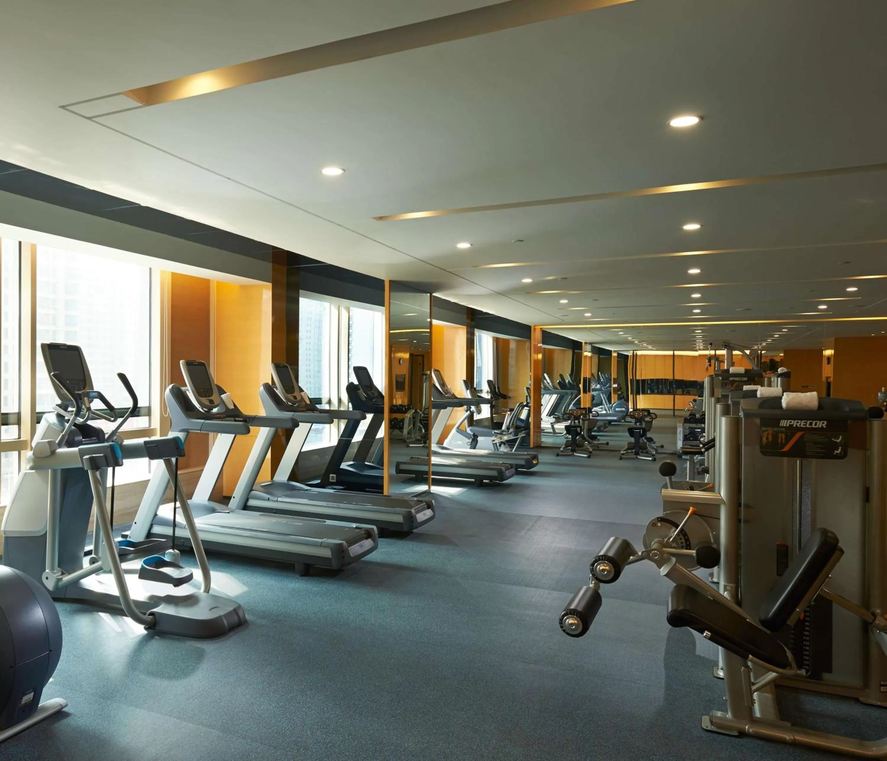 Fitness centre/facilities in Hilton Zhengzhou