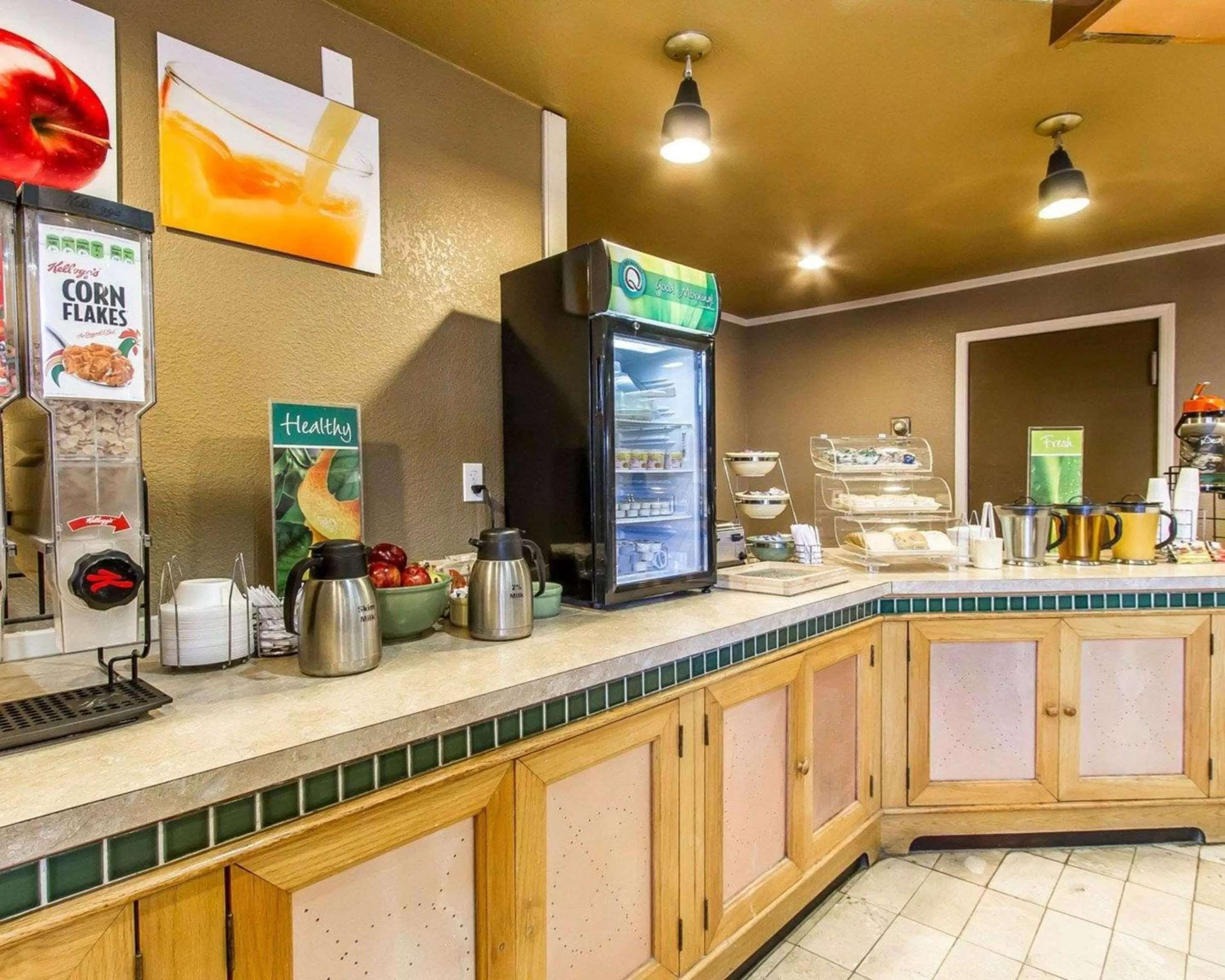 Restaurant/places to eat in Quality Inn Ada near University